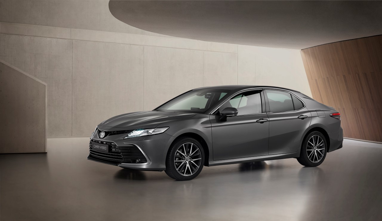 Toyota Camry 2021