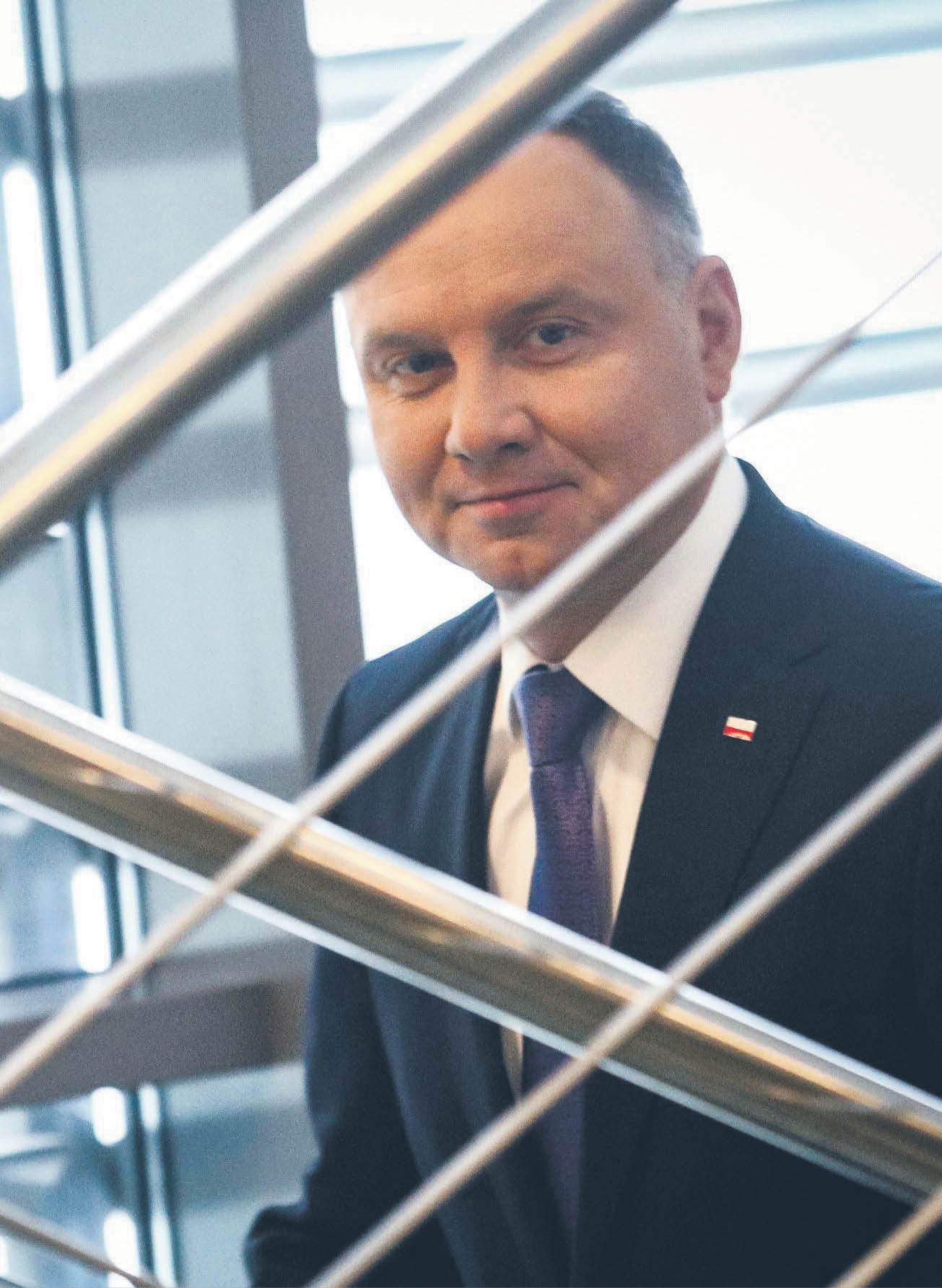 "Nie mam żadnych wątpliwości, że Krajowy Plan Odbudowy jest dokumentem bardzo ważnym, generalnie bardzo nam potrzebnym" - odpowiedział prezydent Andrzej Duda