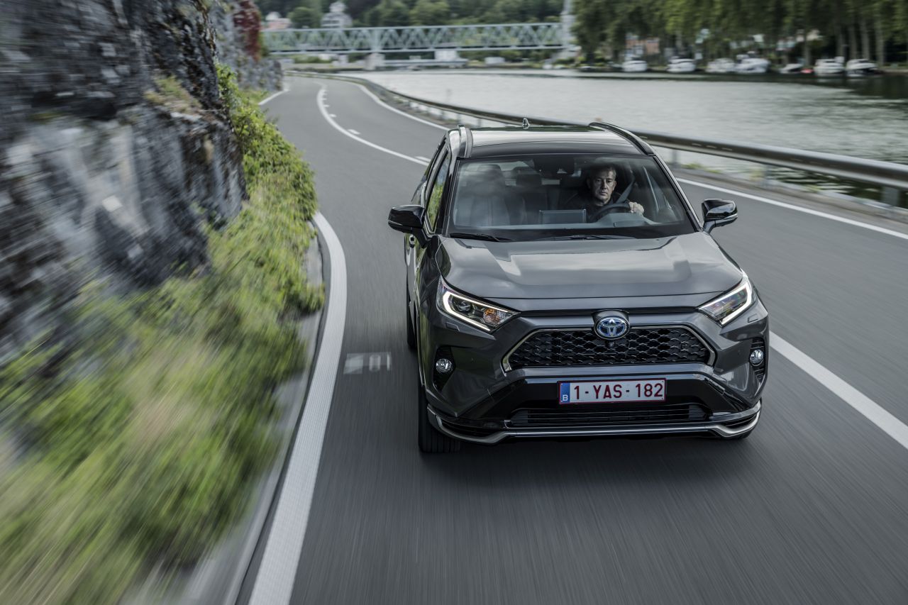 Toyota RAV4 Plug-in: cena