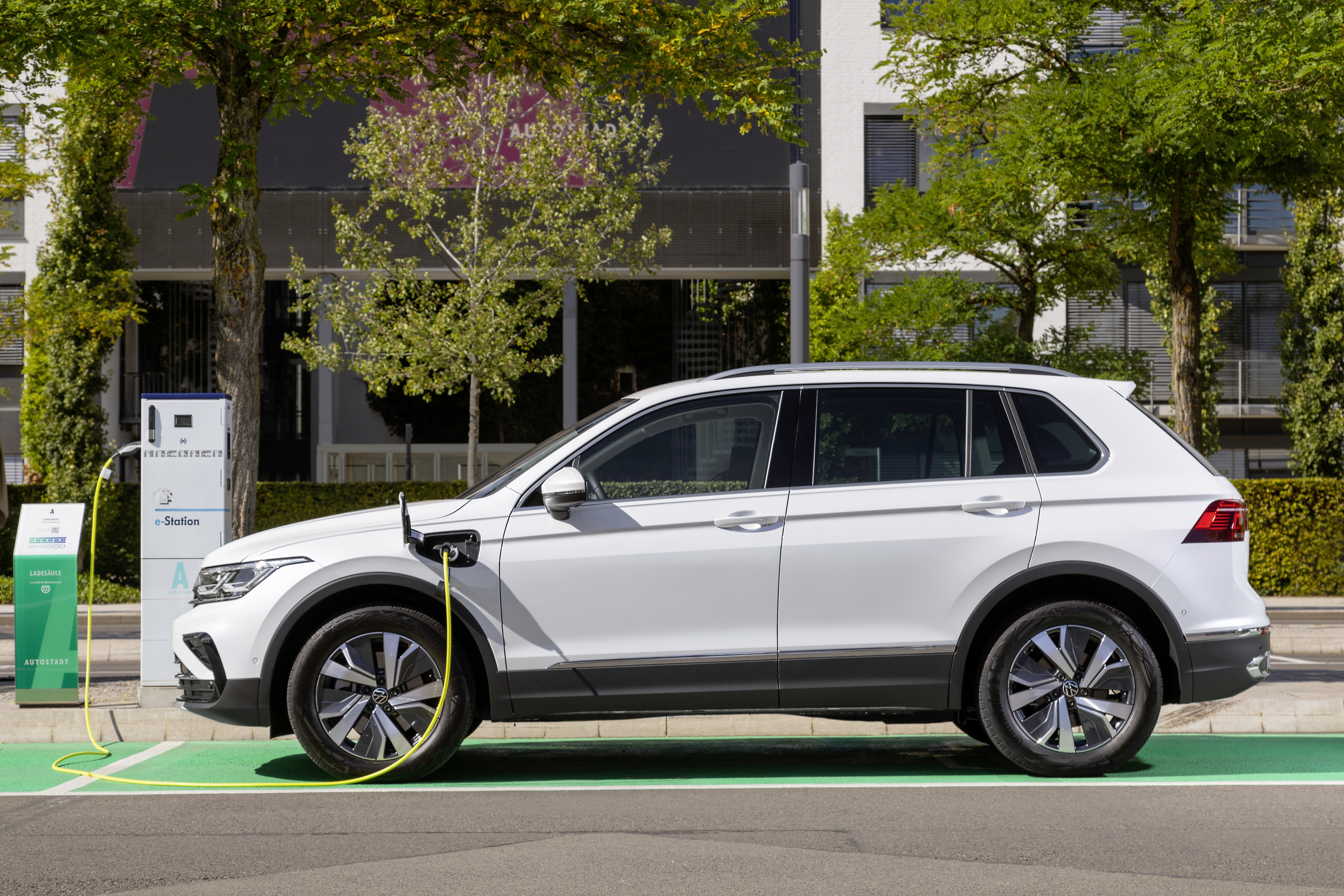 Tiguan eHybrid - nowość w gamie Volkswagena