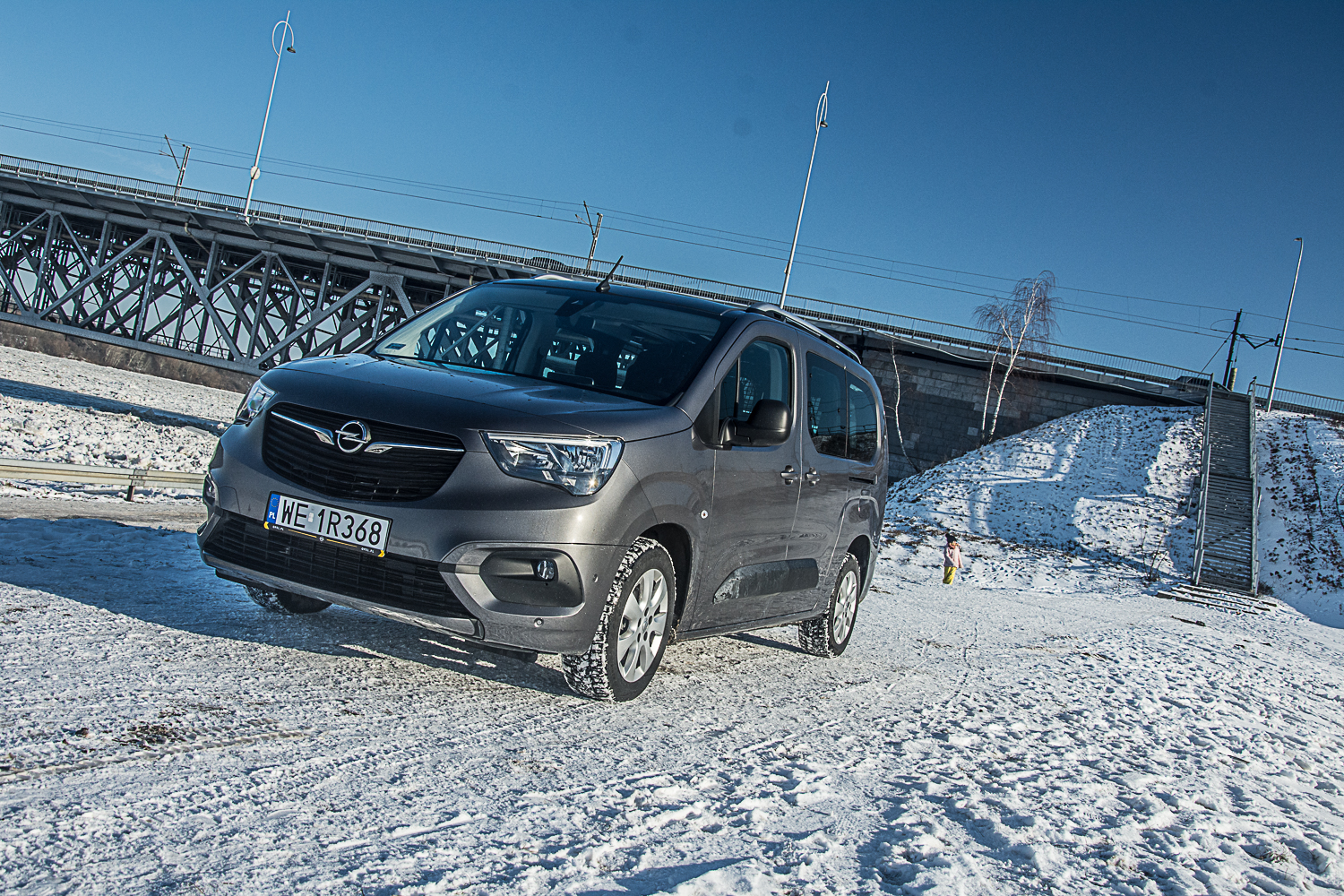 Opel Combo 1.5 Diesel: trochę cargo, a trochę załogowy
