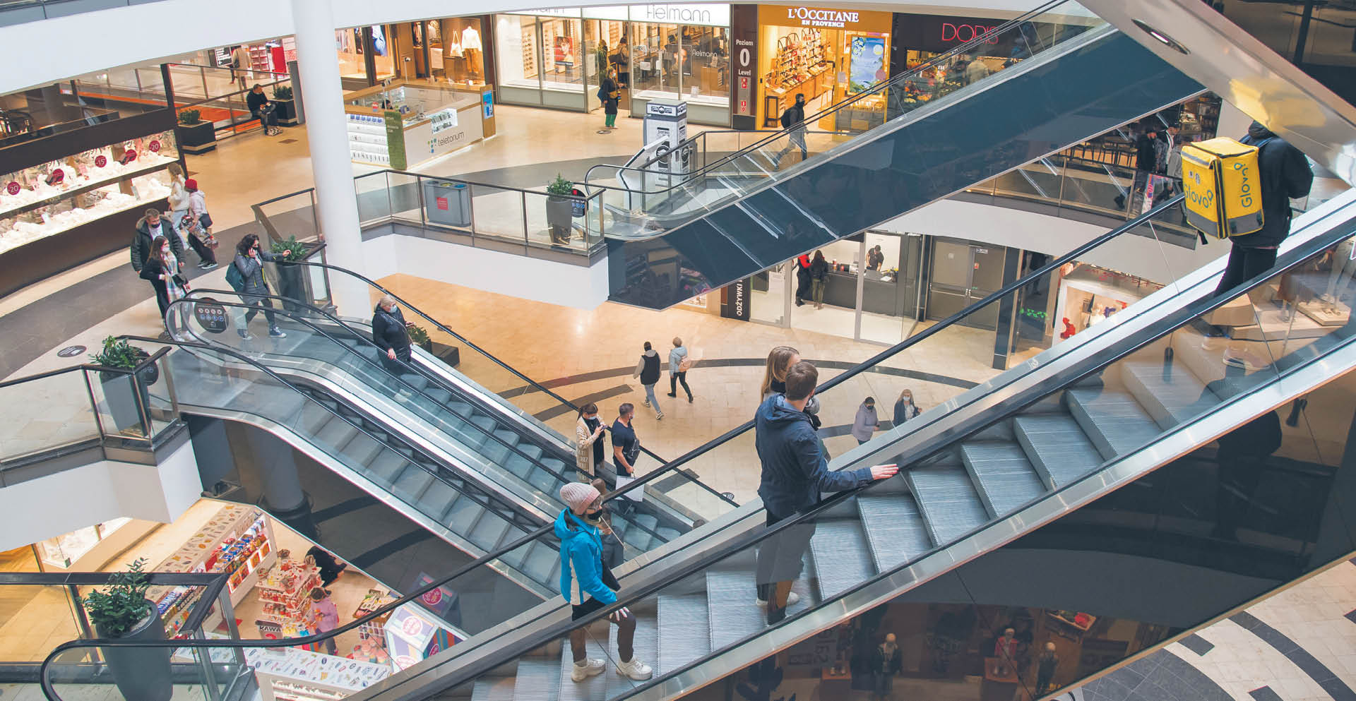 Ruch w galeriach był w maju o 17 proc. mniejszy niż przed rokiem