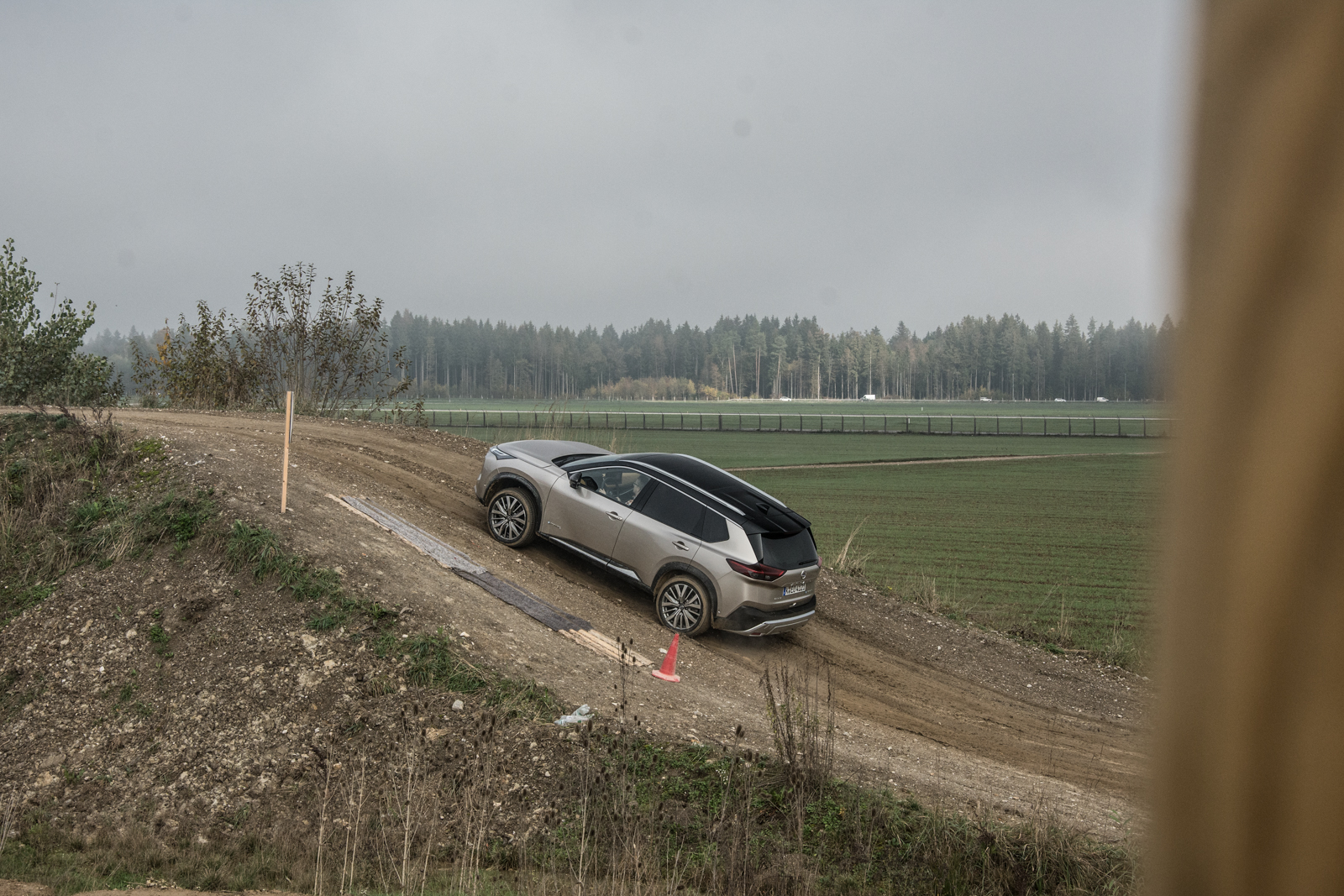 Nowy Nissan X Trail Pierwsza jazda wersją e Power e 4ORCE Infor pl