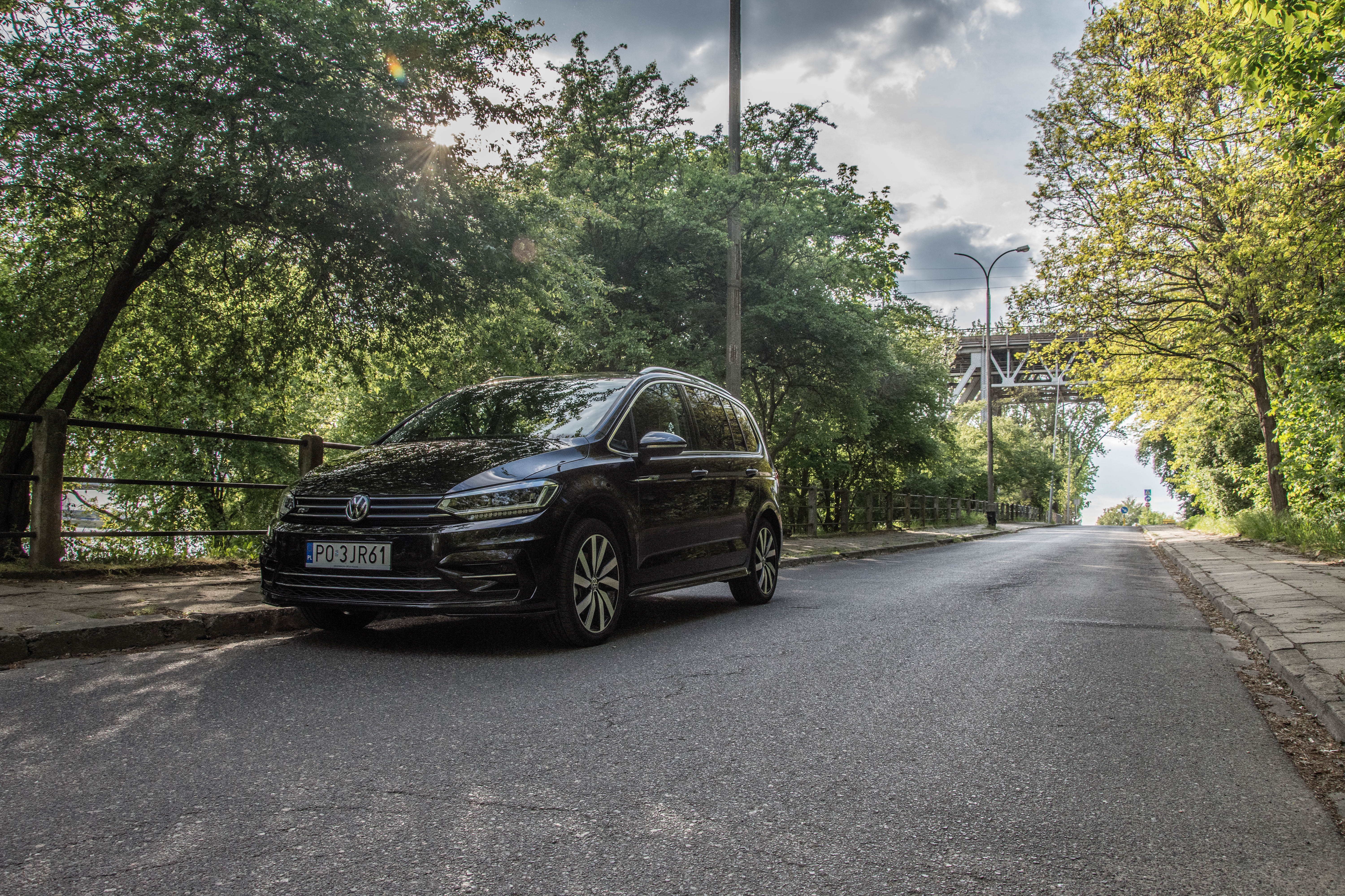 Test: Volkswagen Touran Highline R-Line 2.0 TDI DSG