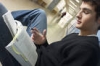 Czy 21-letni student z Kanady pracuj�cy w Polsce na umow� zlecenia podlega ubezpieczeniom spo�ecznym