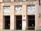 Rz�d musi zwi�kszy� nadz�r nad �rodkami publicznymi