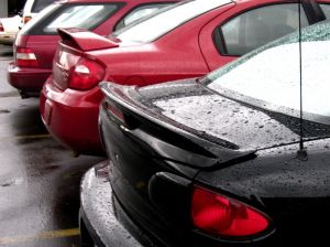 Ameryka�skie auta trafi� do nas przez Niemcy