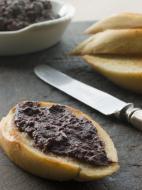 Tapenade z czarnych oliwek