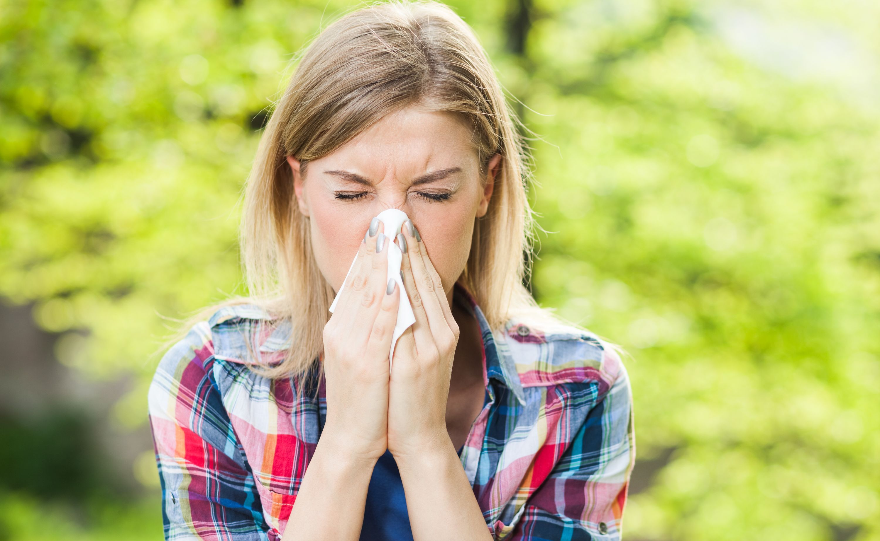 alergia na pyłki uczulenie kichanie katar sienny objawy alergii sezonowej leczenie alergii jak rozpoznać alergię pylenie roślin testy alergiczne alergolog jak złagodzić objawy alergii kalendarz pylenia