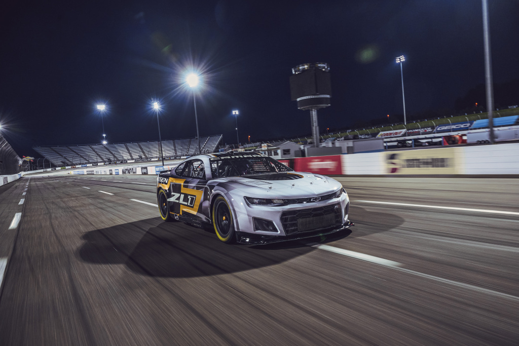 NASCAR to amerykańskie F1? Trochę tak i trochę nie