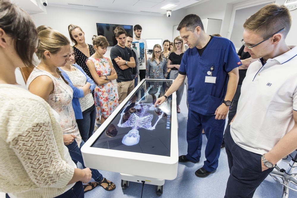 Rozwój kształcenia specjalizacyjnego lekarzy w dziedzinach istotnych z punktu widzenia potrzeb epidemiologiczno-demograficznych kraju, z wykorzystaniem technik symulacji endoskopowych/Centrum Medyczne Kształcenia Podyplomowego