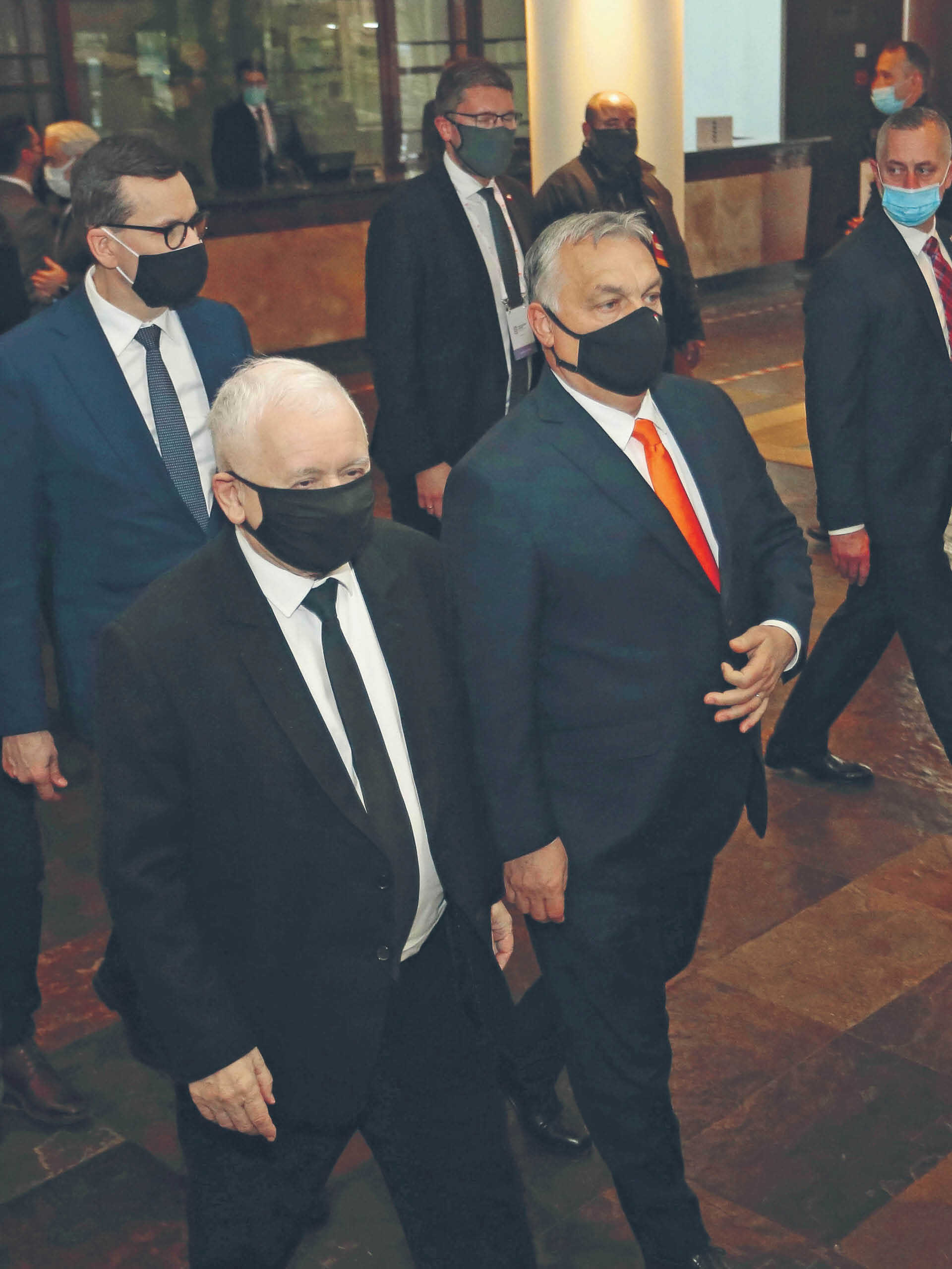 Inicjatorem rozmów w Warszawie był prezes PiS Jarosław Kaczyński. W spotkaniu wzięli udział m.in. premier Węgier Viktor Orbán i szefowa francuskiego Zjednoczenia Narodowego Marine Le Pen