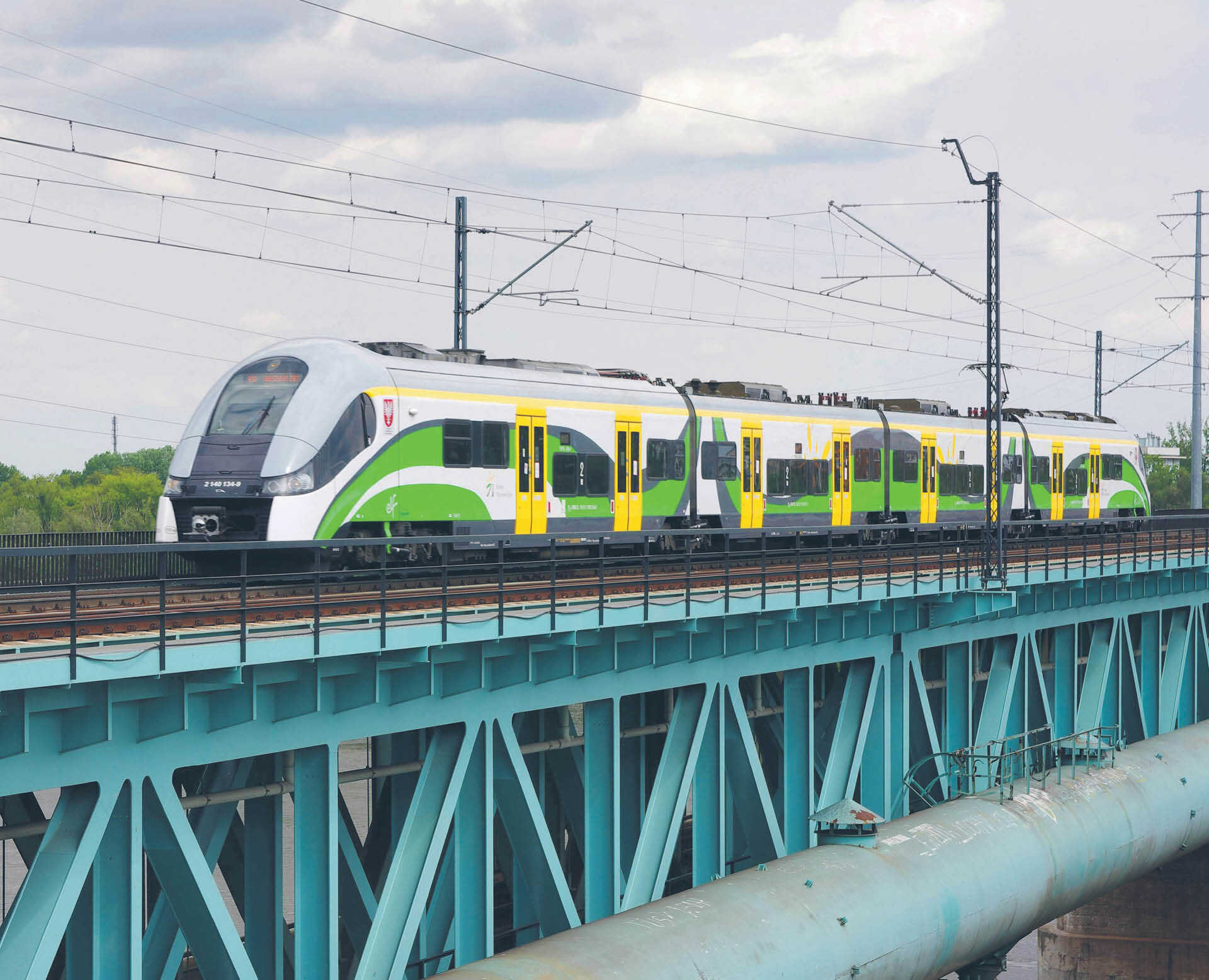 Koleje Mazowieckie umacniają się na pozycji lidera wśród najdroższych regionalnych przewoźników kolejowych w Polsce