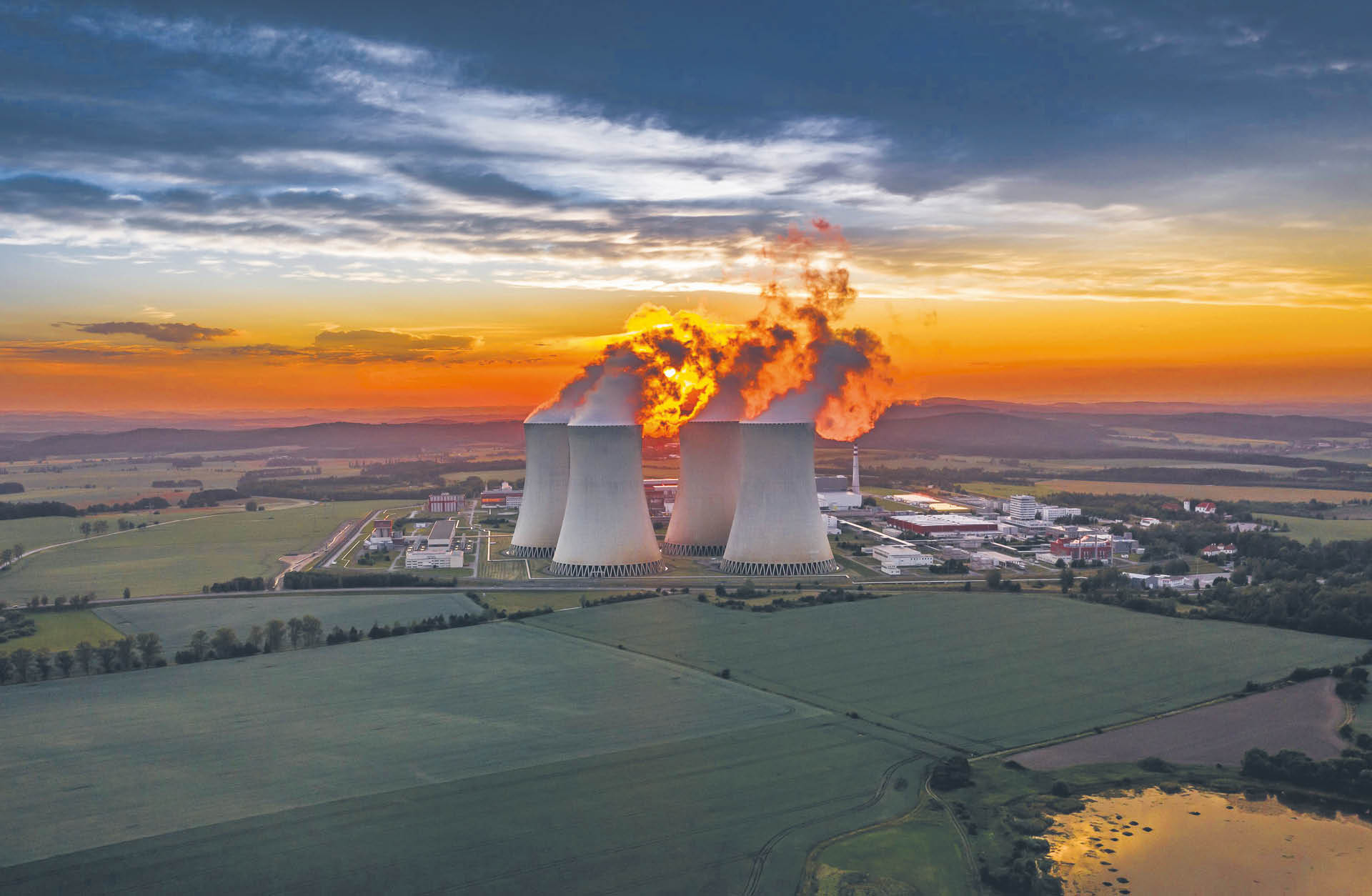 W trzecim kwartale 2021 r. 14,2 proc. niemieckiego prądu wciąż było wytwarzane w elektrowniach jądrowych. Jak podaje niemiecki urząd statystyczny Destatis, w tym czasie ponad 40 proc. energii pochodziło z OZE, a 56,9 proc. ze źródeł nieodnawialnych, w tym aż 31,9 proc. z węgla