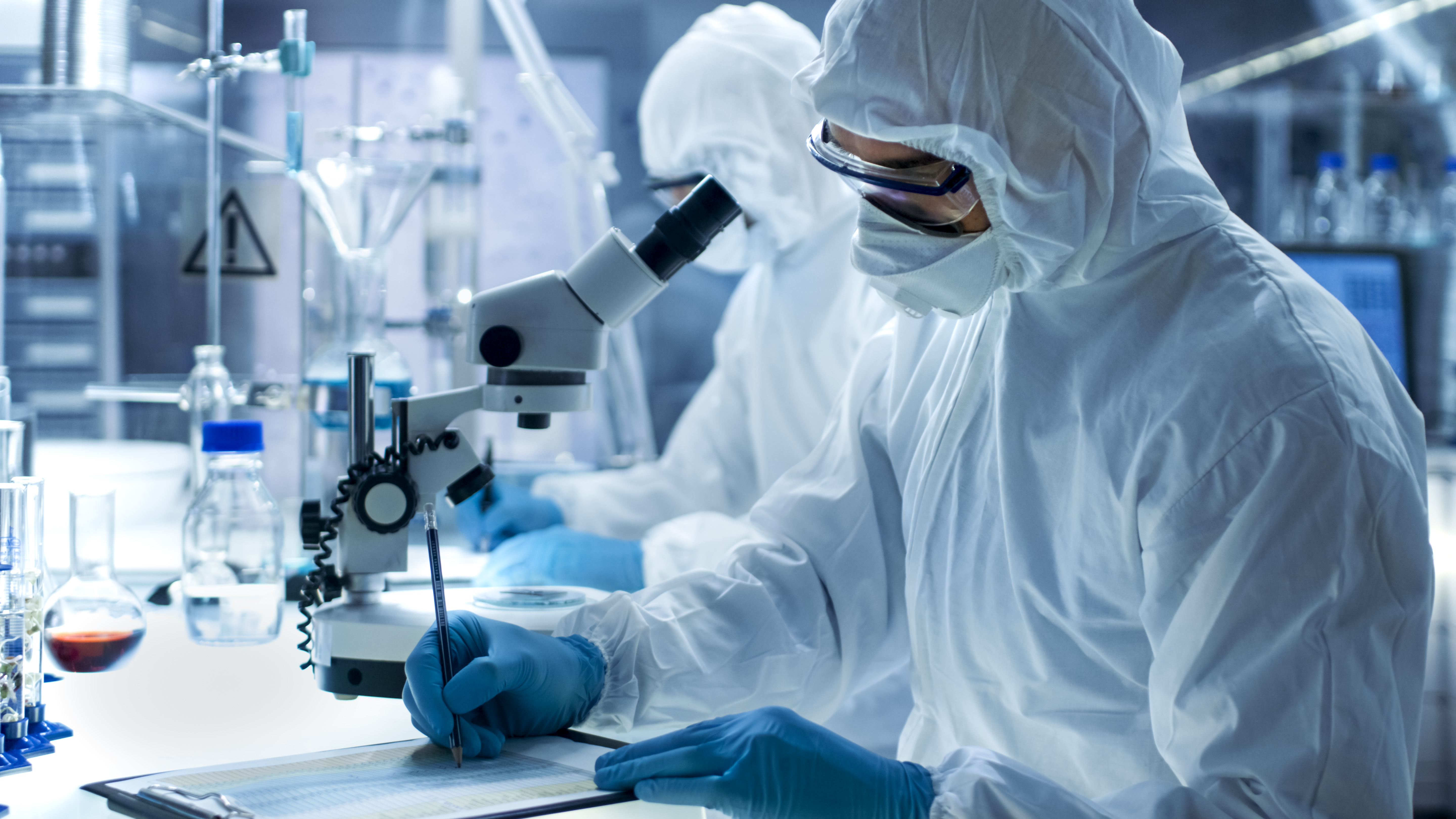 naukowcy badacze choroby autoimmunologiczne choroba Leśniowskiego-Crohna stwardnienie rozsiane łuszczyca nowe terapie 2025 białka pasożytnicze mimiki prof. Katarzyna Donskow-Łysoniewska leczenie stanów zapalnych innowacje w medycynie badania naukowe Polska