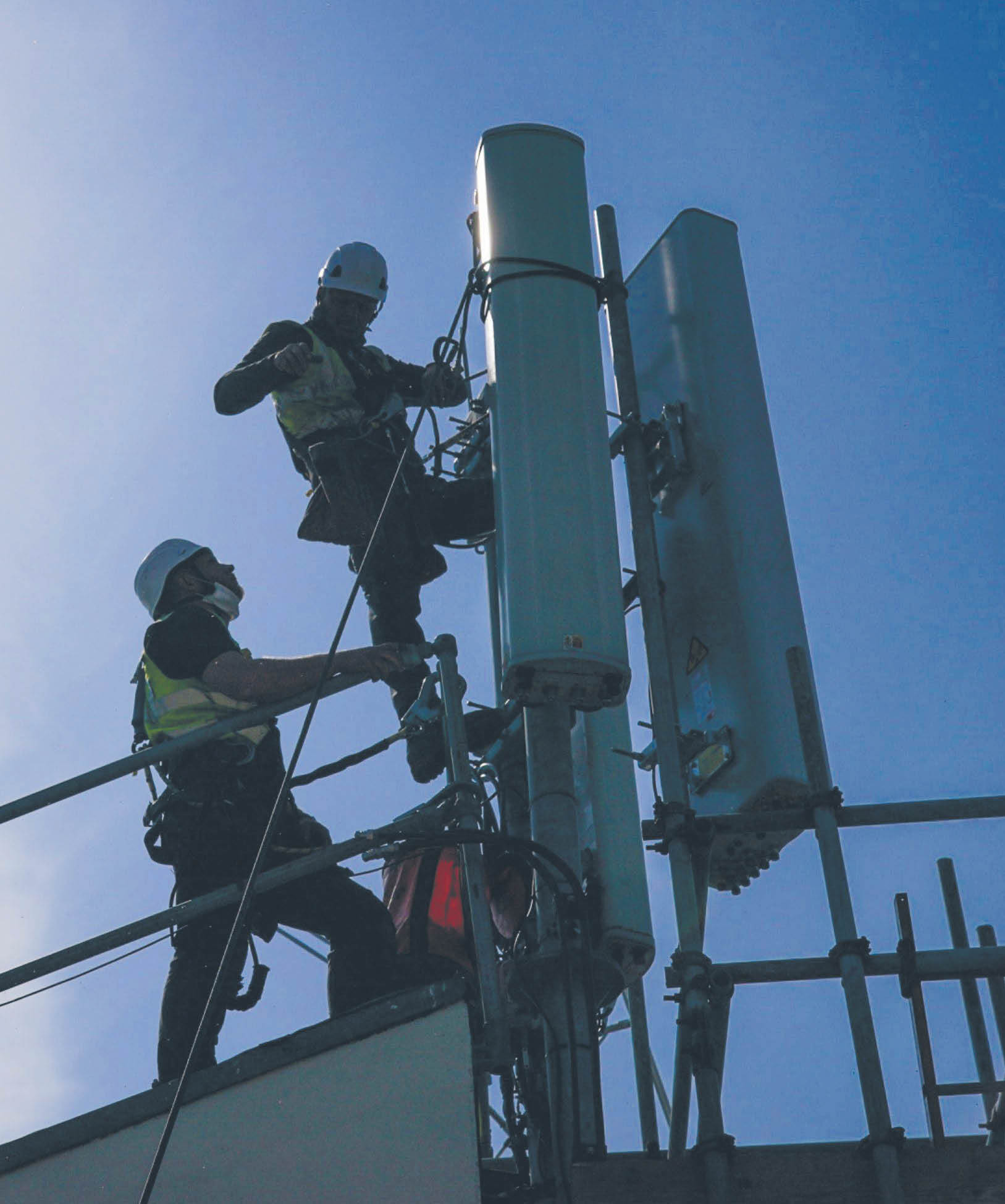 W Polsce budowa sieci 5G czeka na znowelizowanie ustawy o krajowym systemie cyberbezpieczeństwa (KSC). Regulacja jest procedowana od września 2020 r.