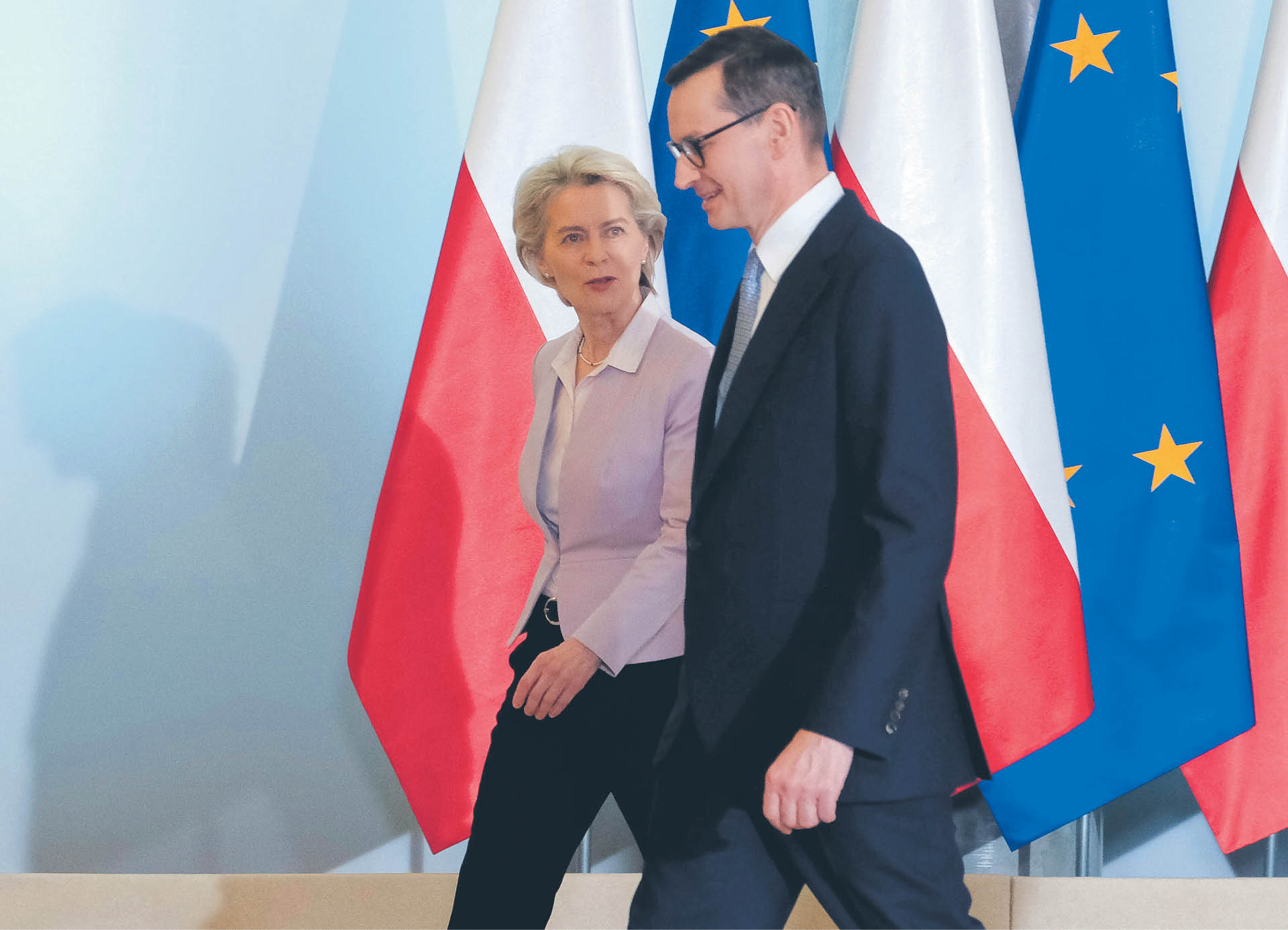 Szefowa Komisji Europejskiej Ursula von der Leyen i premier Mateusz Morawiecki na spotkaniu w KPRM, 2 czerwca 2022 r.
