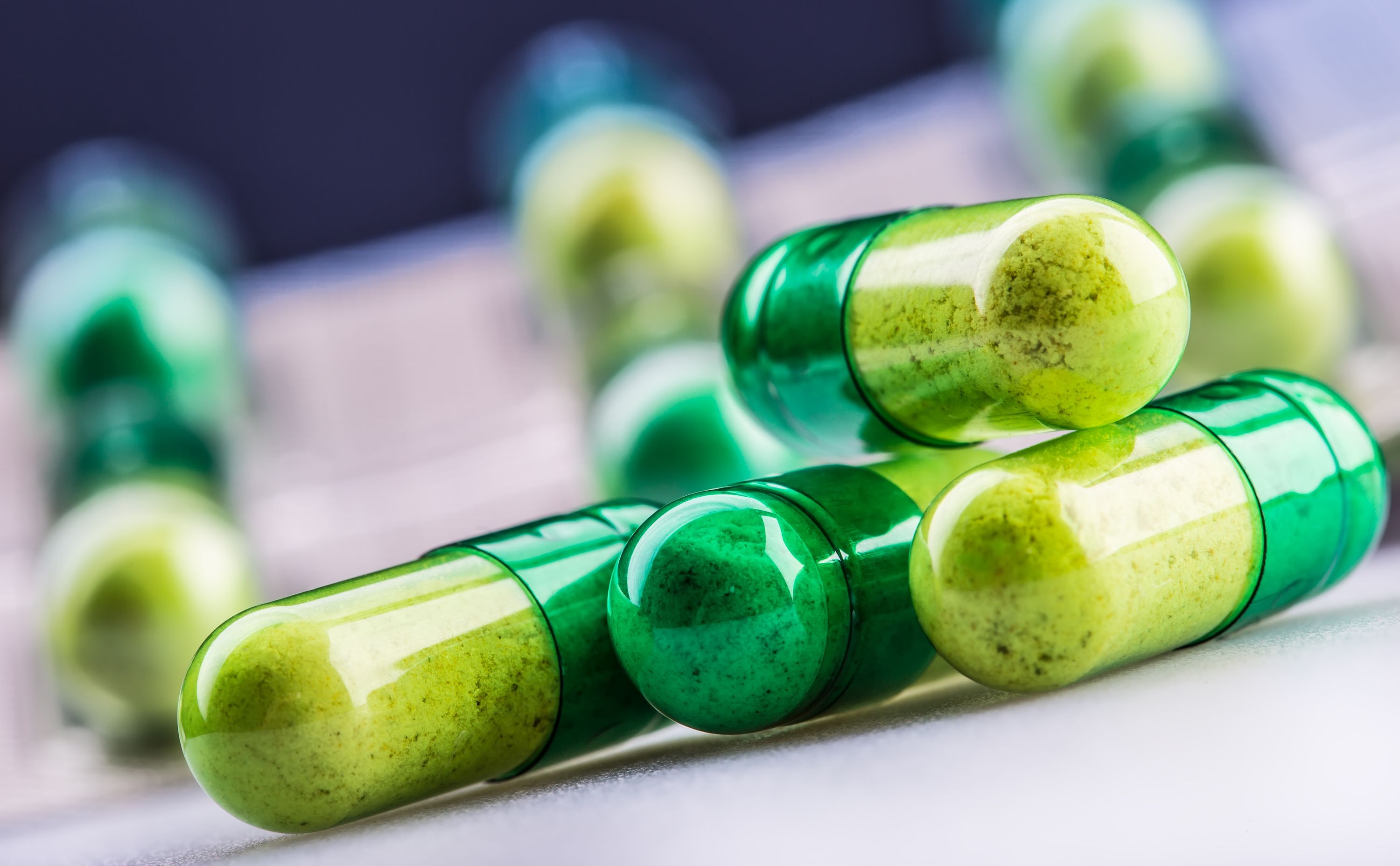 antybiotyk superbakterie oporność na antybiotyki zagrożenia zdrowotne 2050 Centrum Rozwoju Globalnego Anthony McDonnell zdrowie publiczne antybiotykooporność infekcje bakteryjne koszty leczenia gospodarka a zdrowie nowe antybiotyki zdrowie globalne