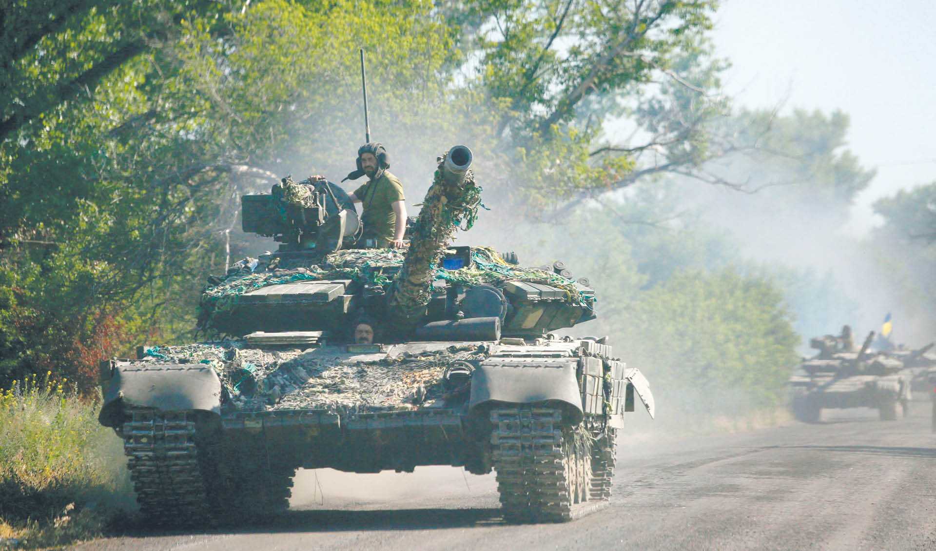 Ukraińcy stracili Siewierodonieck. Rosjanie przygotowywali grunt pod lokalne akcje zaczepne zmasowanym ostrzałem artyleryjskim, wypychając obrońców z zajmowanych pozycji