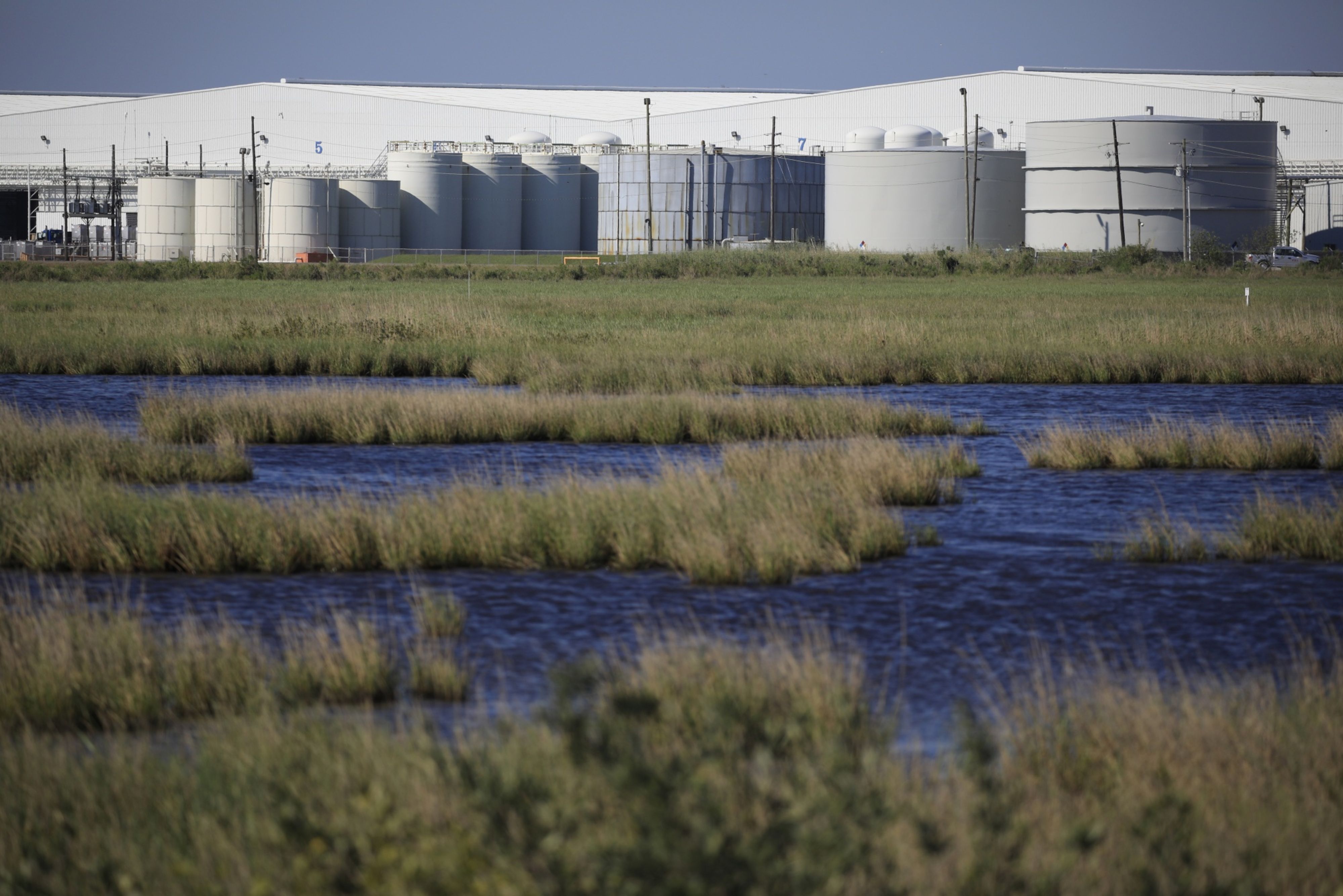 Magazyny ropy naftowej, ropa naftowa, 