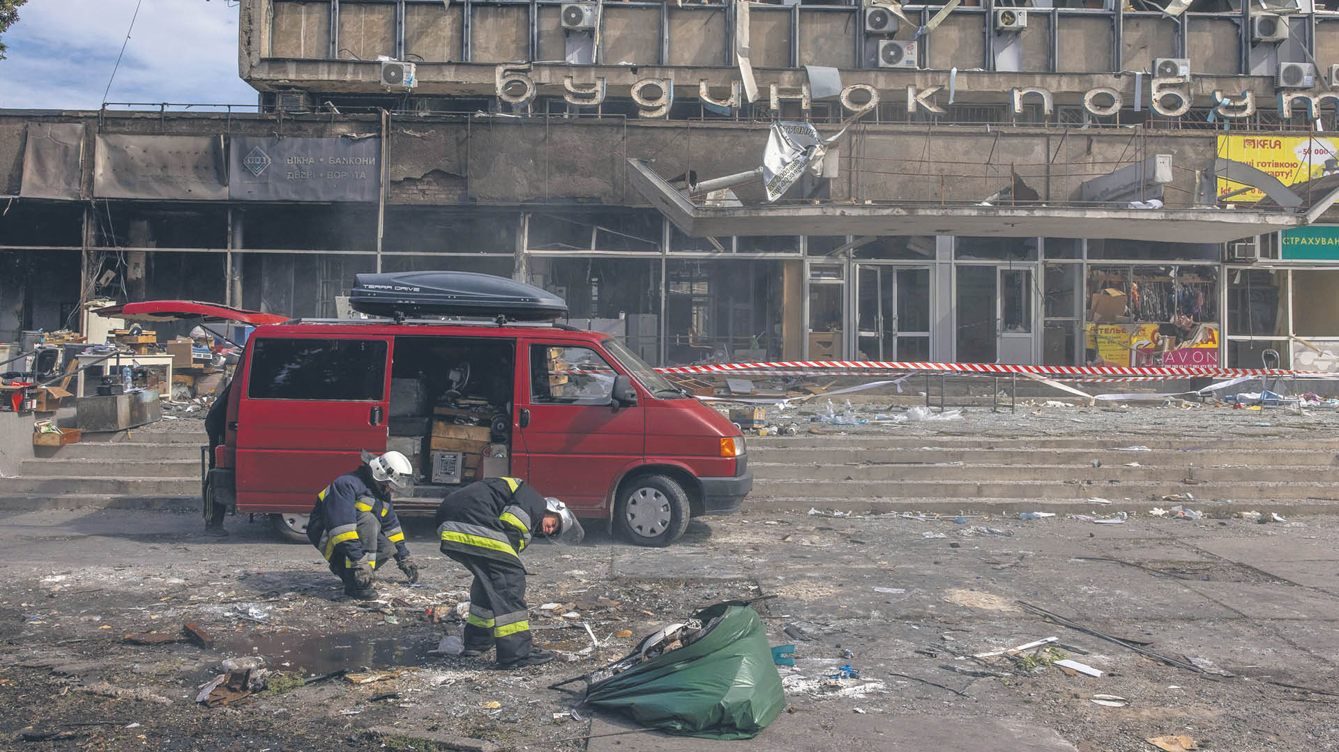 Sukcesy Kijowa osiągane dzięki świeżo dostarczonym przez USA wyrzutniom HIMARS mogą zostać okupione nasileniem ataków na miasta. W czwartek Rosjanie uderzyli w położoną w środkowej części kraju Winnicę