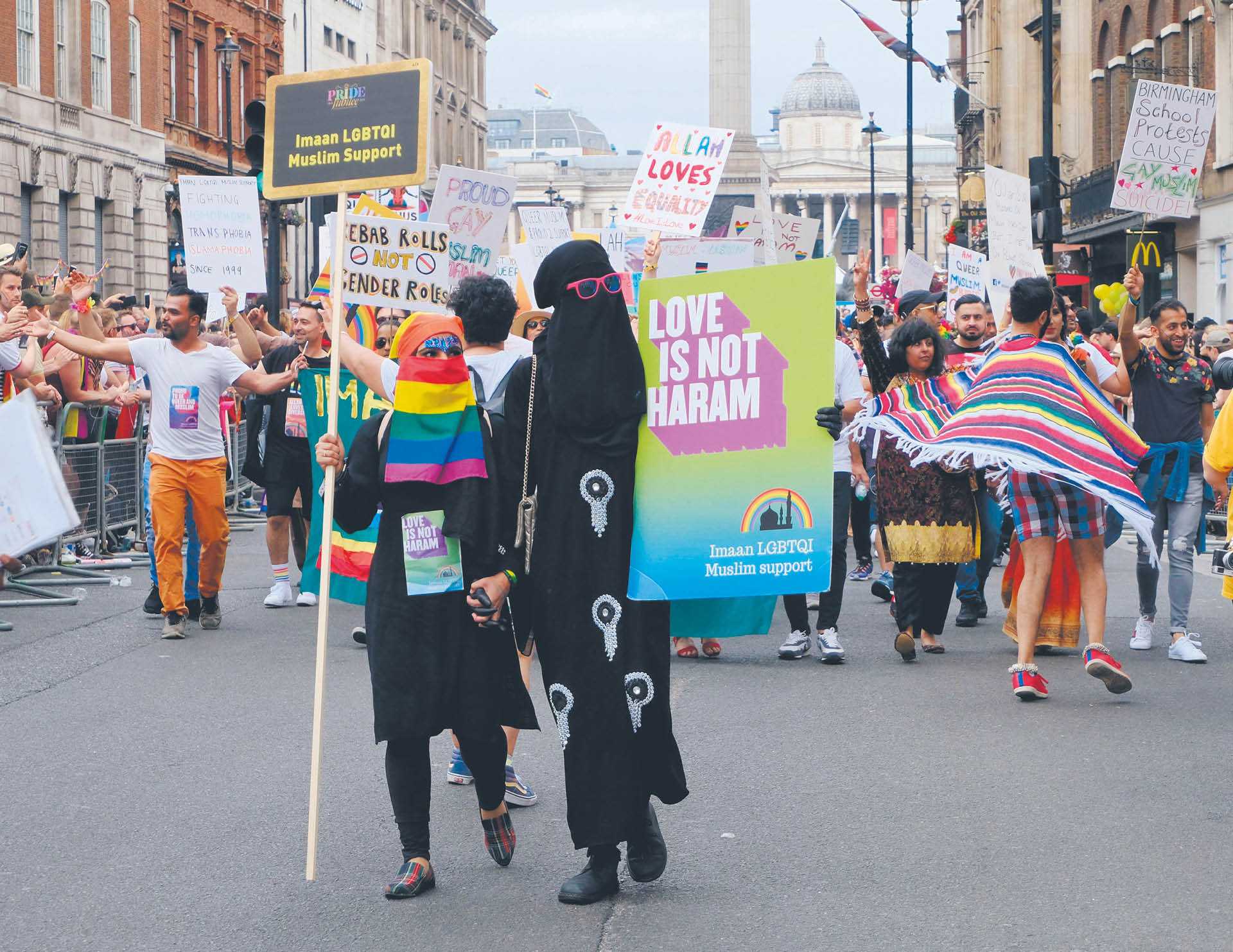 Muzułmanie podczas londyńskiej Parady Równości w 2019 r.
