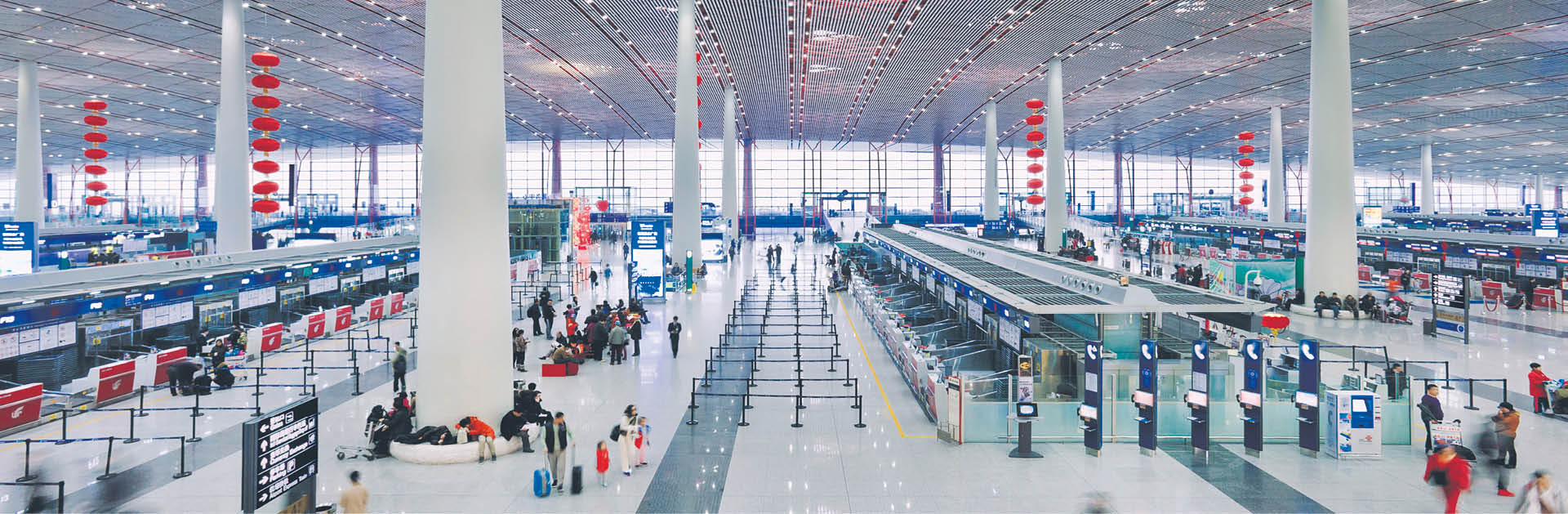 Terminal 3 lotniska w Pekinie. Zaprojektowało go brytyjskie biuro Foster + Partners, które ma teraz przygotować CPK