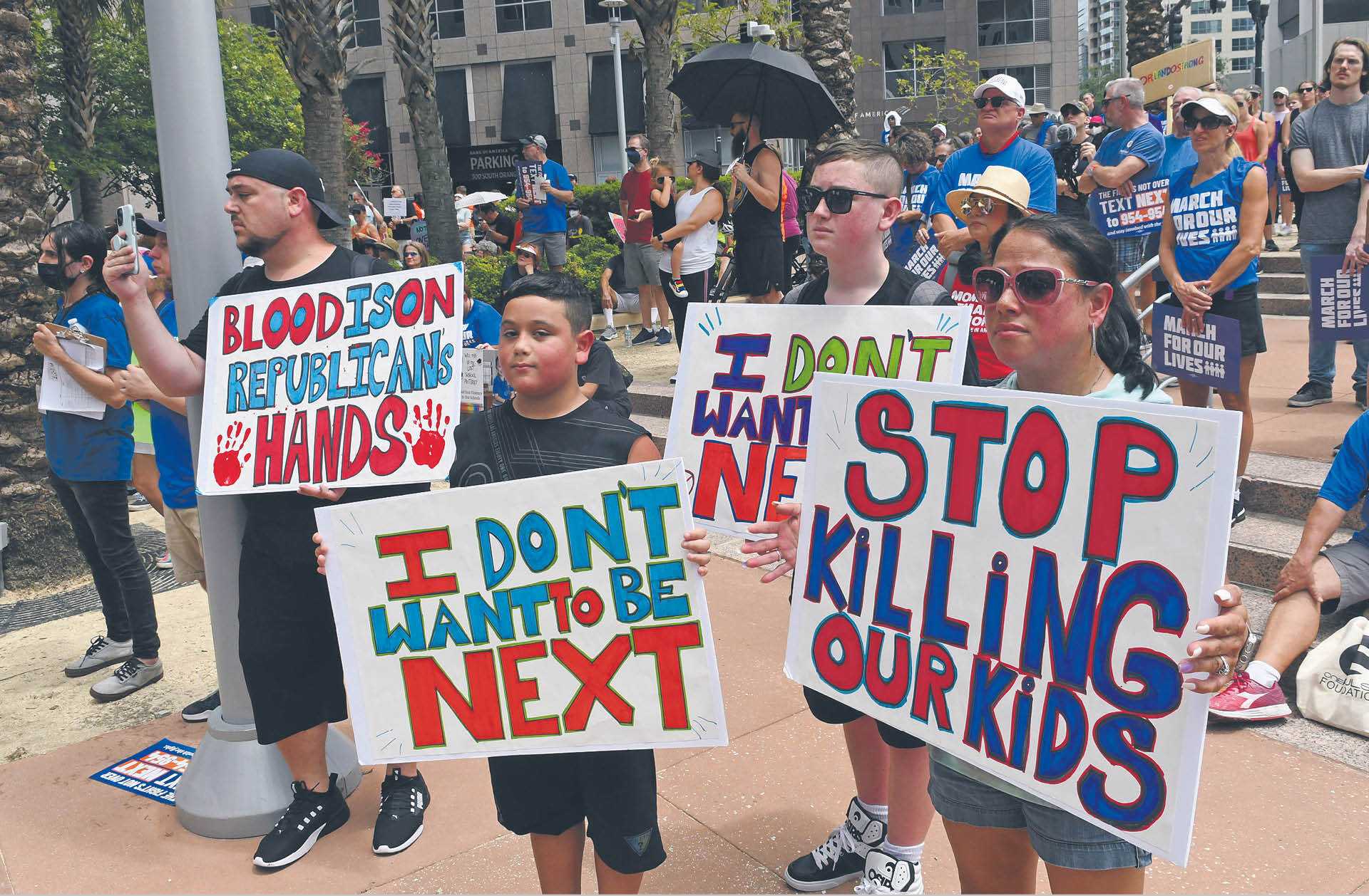 Marsz protestu po strzelaninach w Buffalo i Uvalde, w których zginęło 31 osób. Orlando, 11 czerwca 2022 r.