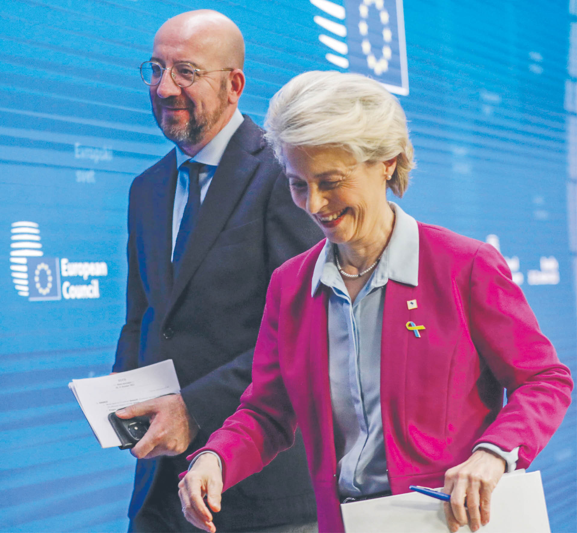 Ursula von der Leyen, przewodnicząca KE, i Charles Michel, przewodniczący RE
