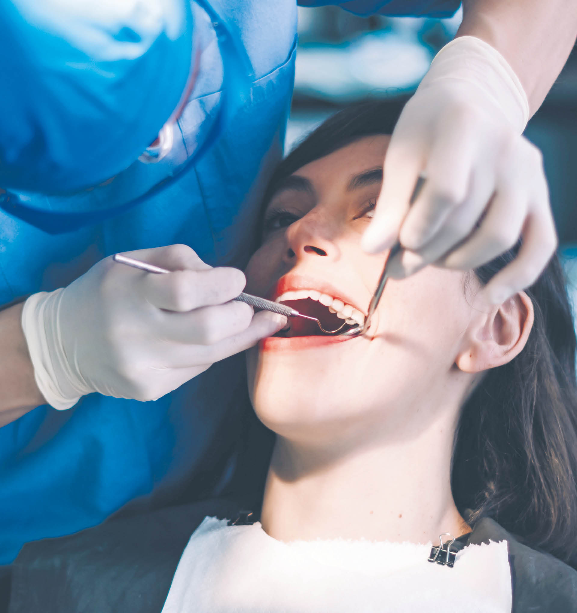 Zabiegów jest mniej, bo spada liczba dentystów, którzy chcą współpracować z NFZ