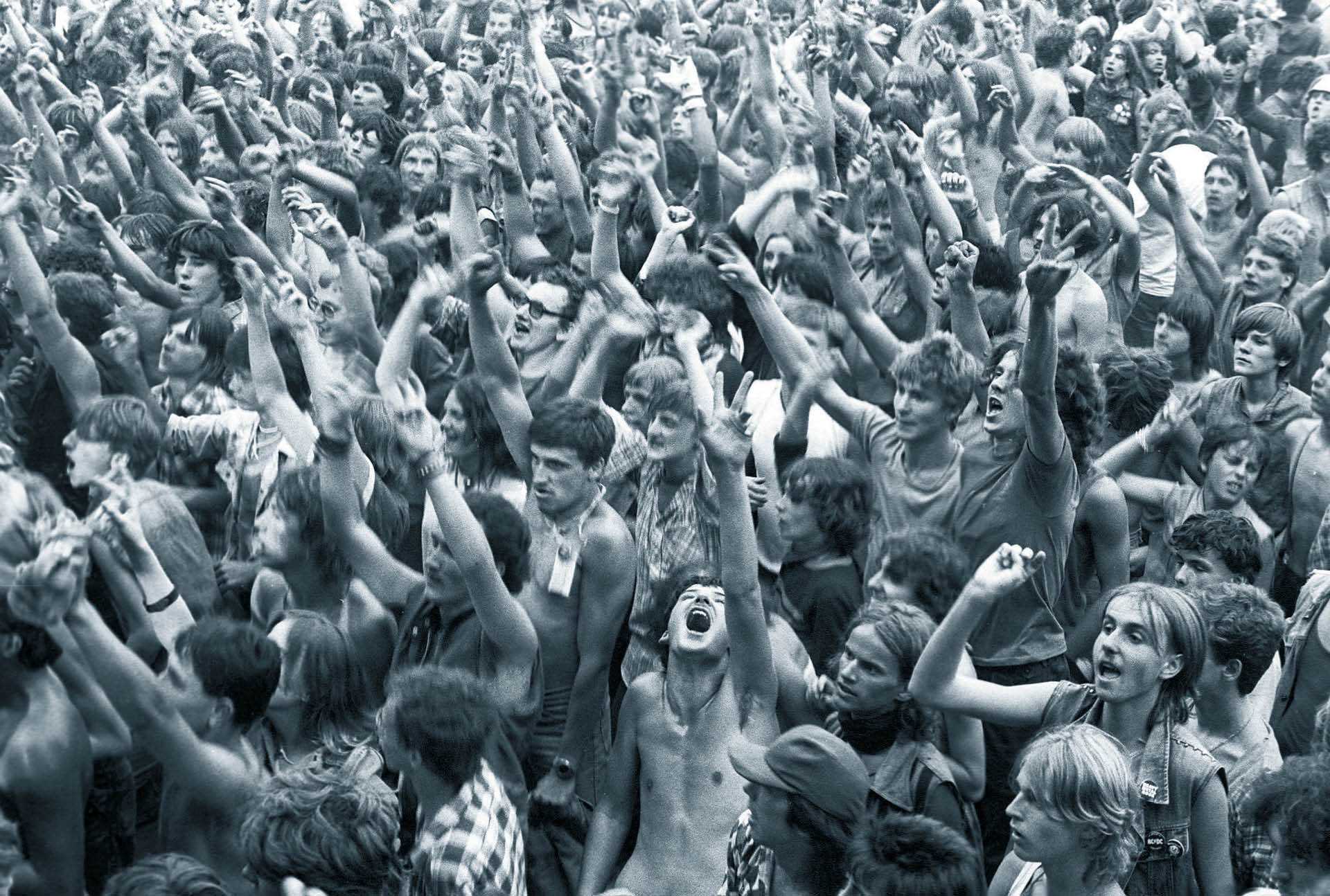 Metalowy koncert na festiwalu w Jarocinie,sierpień, 1985 r.