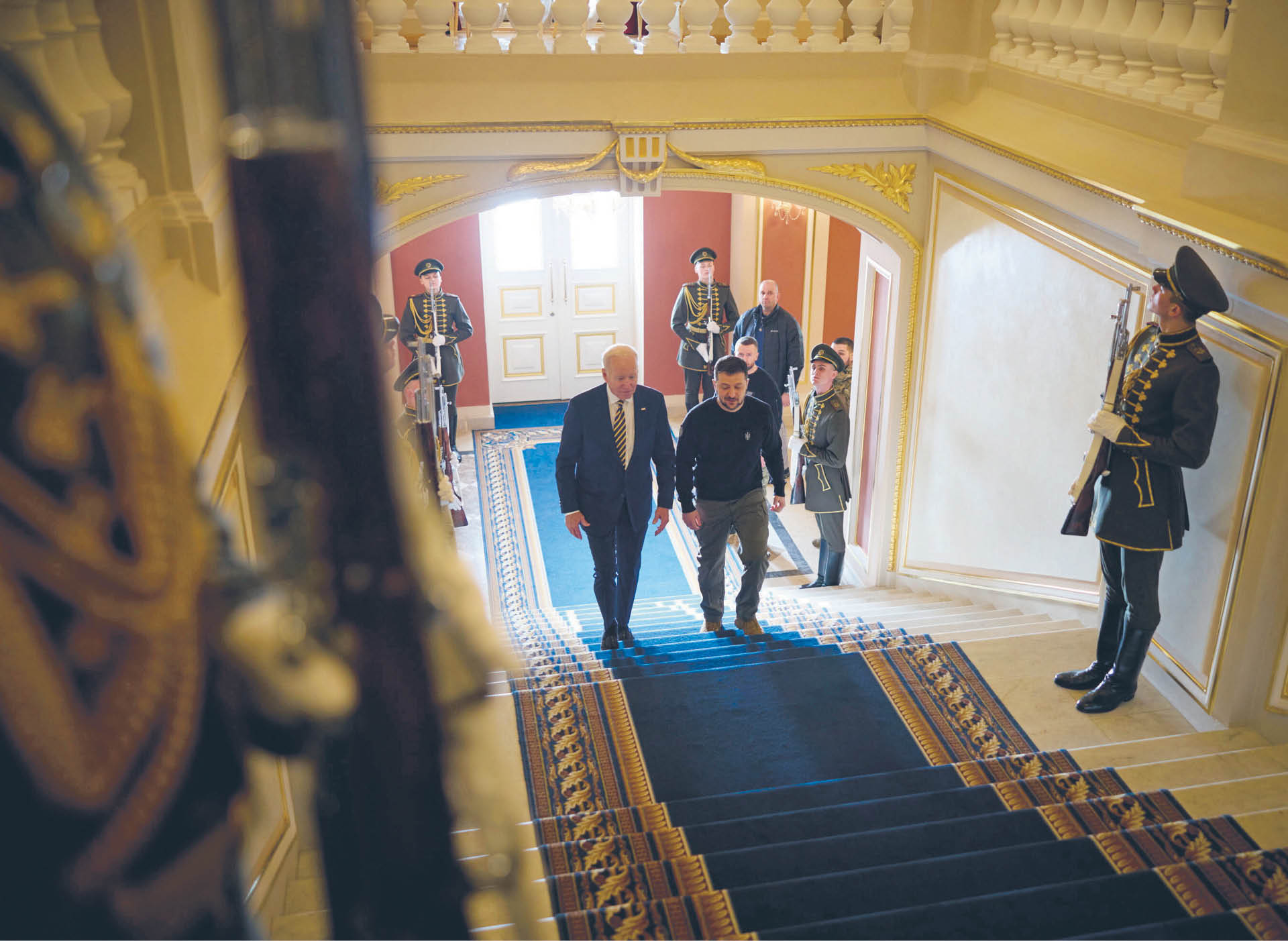 Joe Biden podczas spotkania z Wołodymyrem Zełenskim w Pałacu Maryńskim