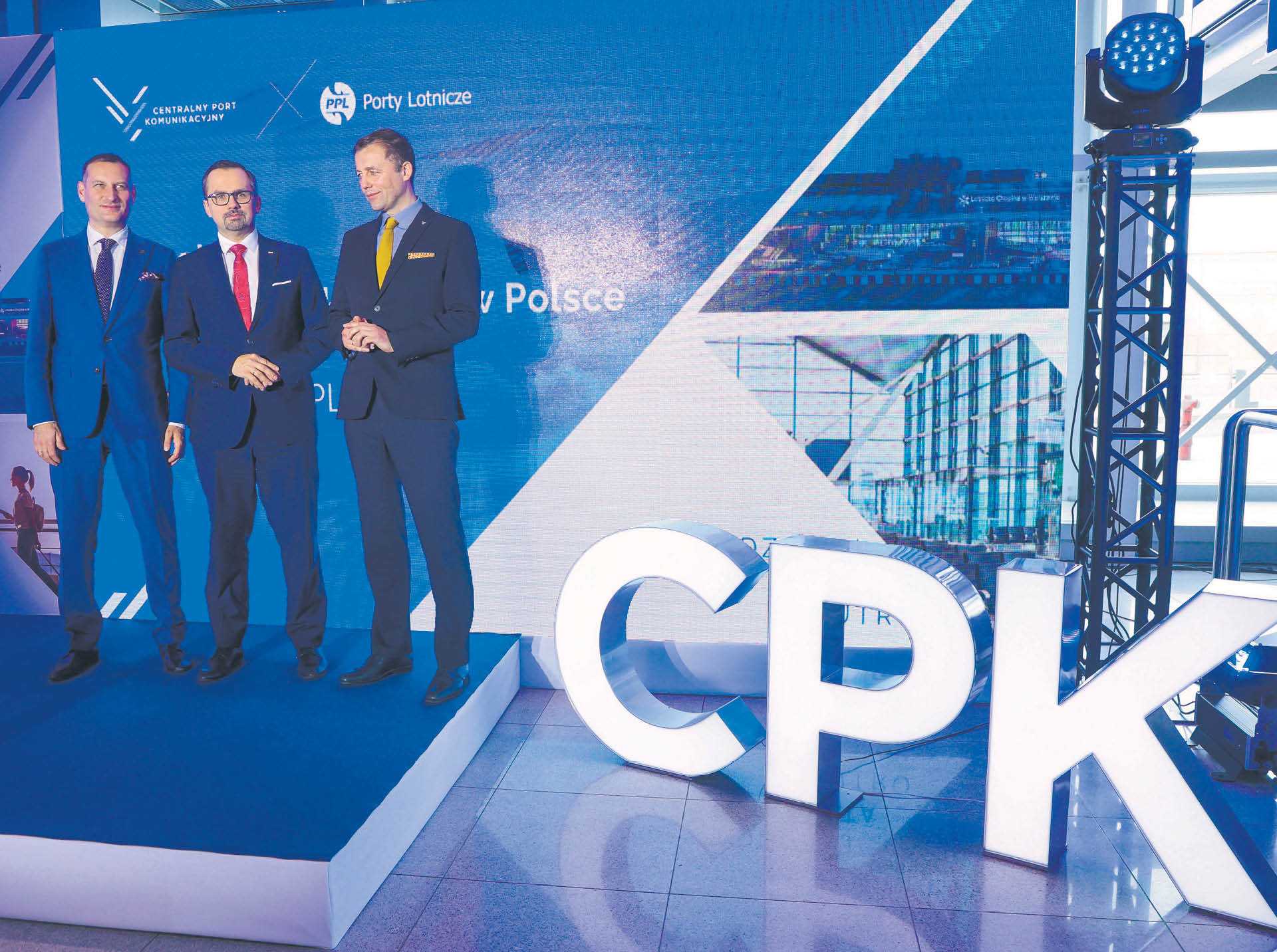 Stanisław Wojtera – szef PPL, minister Marcin Horała i Mikołaj Wild – prezes spółki CPK