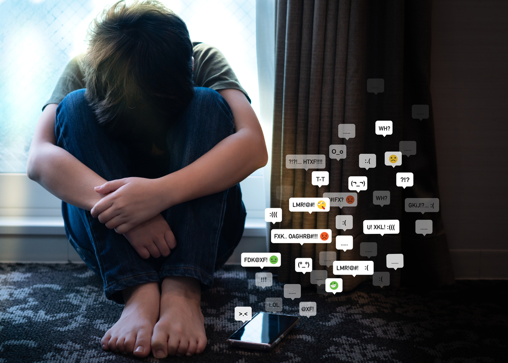 Cyberprzemoc w szkoÅ‚ach doprowadza do depresji, samookaleczeÅ„, samobÃ³jstw