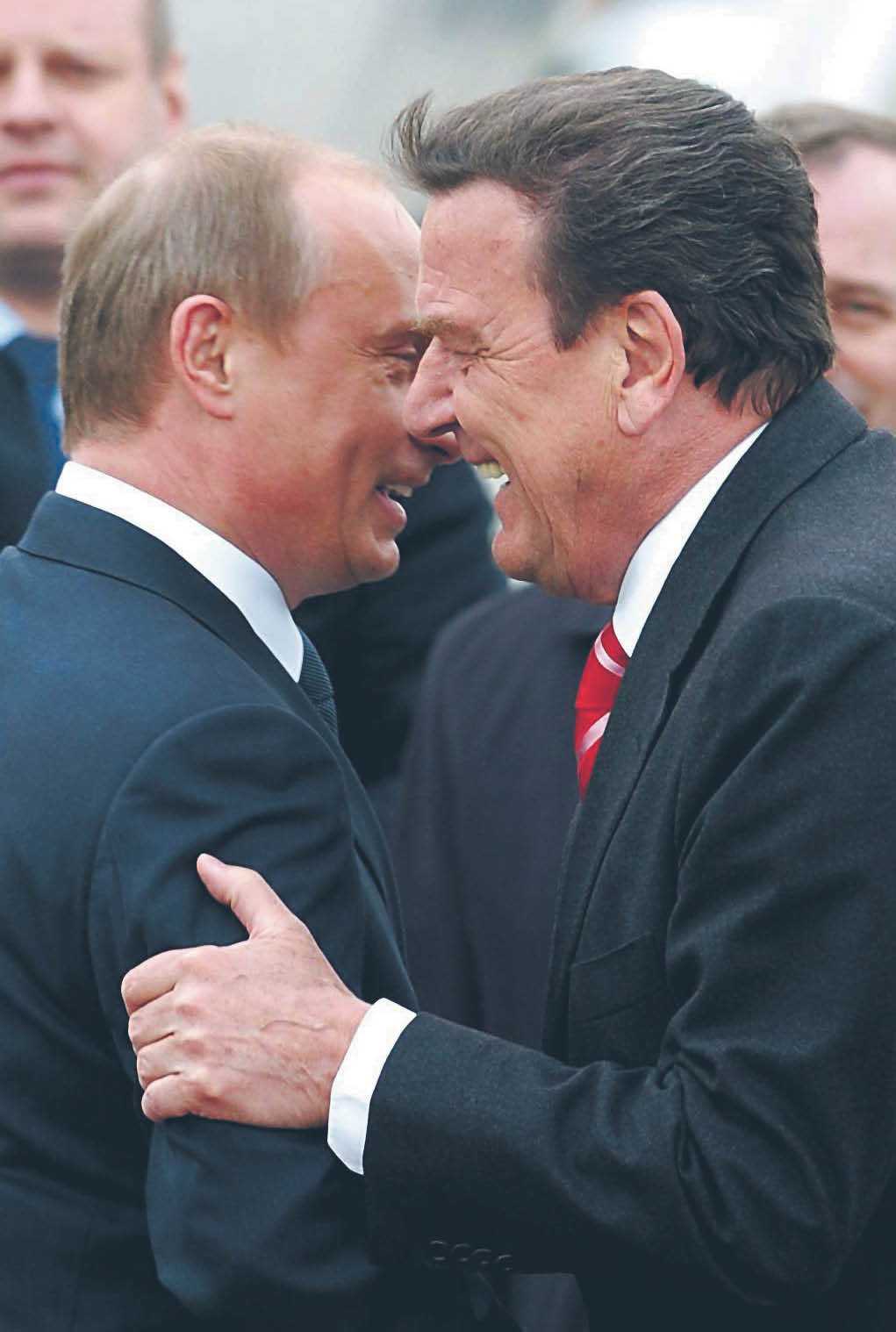 Kanclerz Gerhard Schroeder wita prezydenta Władimira Putina. Hanower, 10 kwietnia 2005 r.