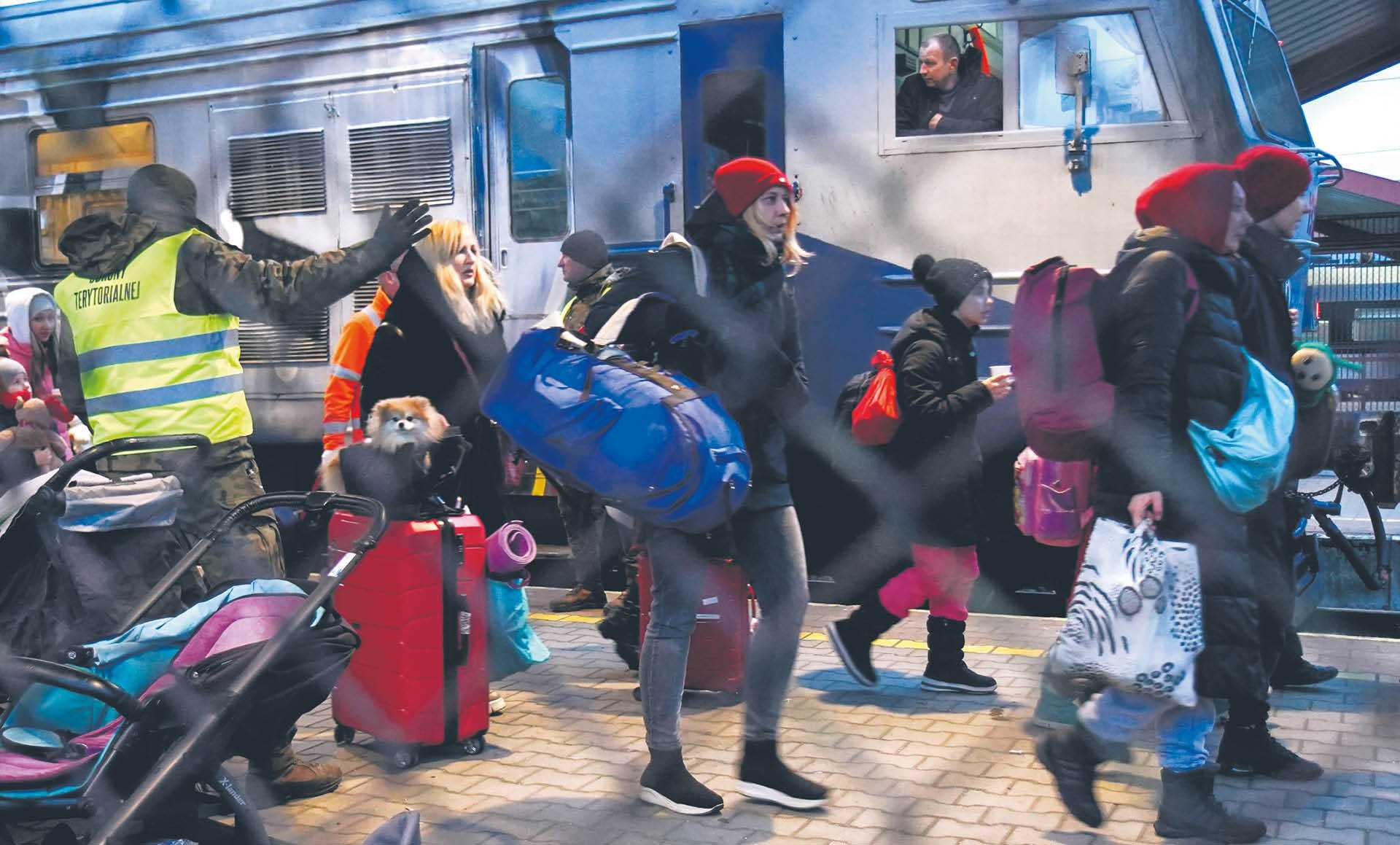 Ukrainians arriving at the railway station in Przemyśl, 2 March 2022 r.