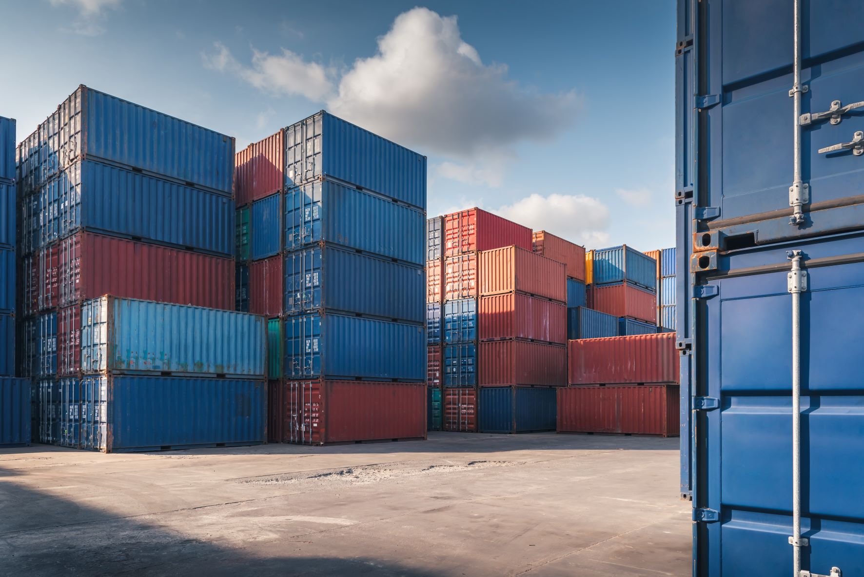 kontener, transport, import, handel zagraniczny, kontenery
