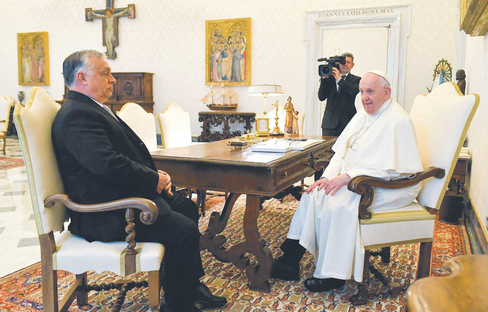 W wymiarze politycznym spotkanie papieża z Viktorem Orbánem będzie najważniejszym punktem wizyty
