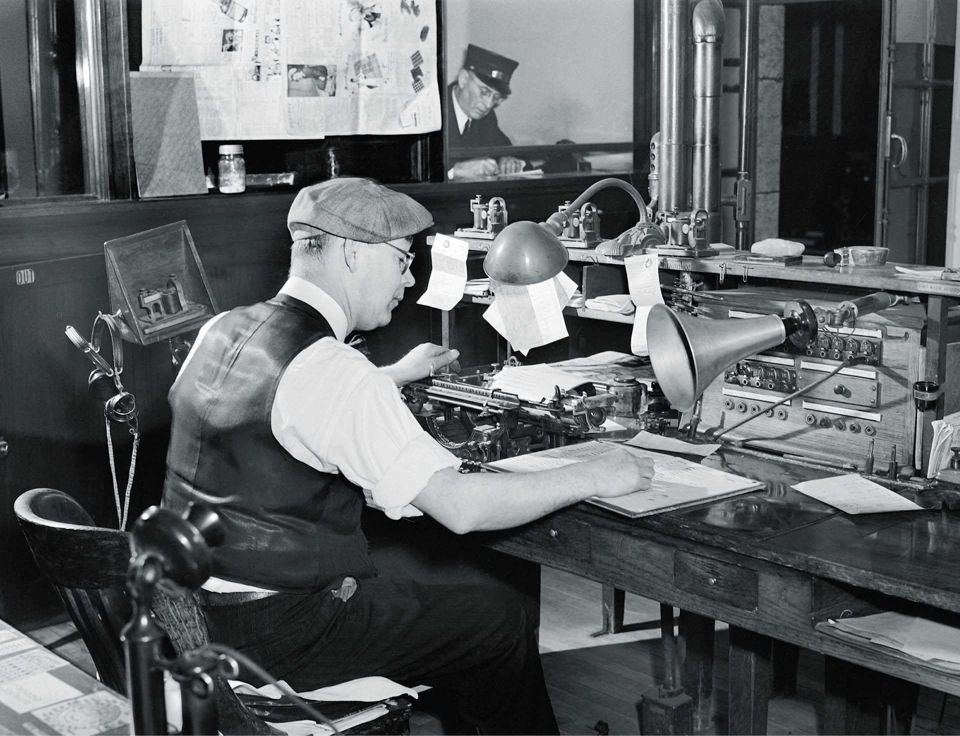 Urząd telegraficzny w Biurze Informacji Wojennej USA, Chicago, luty 1943 r.