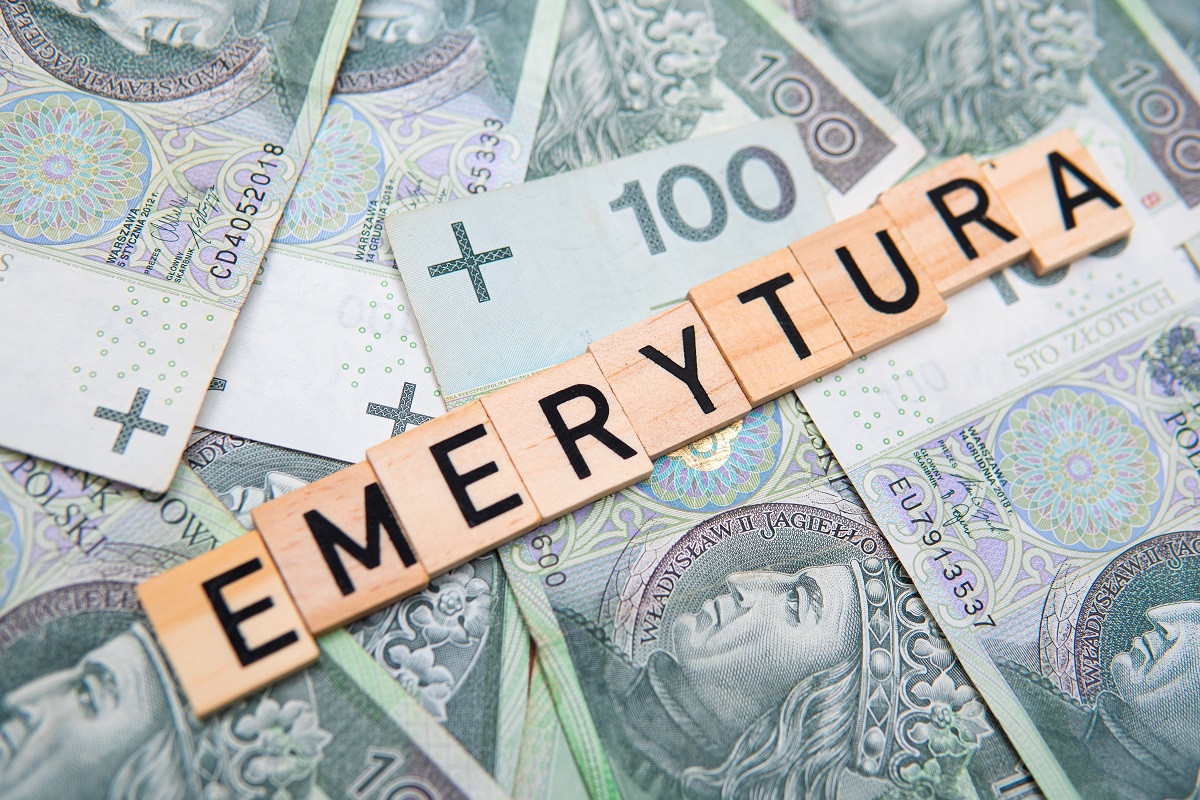 Waloryzacja emerytur 2026: Dlaczego tylko ustawowe minimum? Rząd tłumaczy się gospodarką i możliwościami budżetu państwa