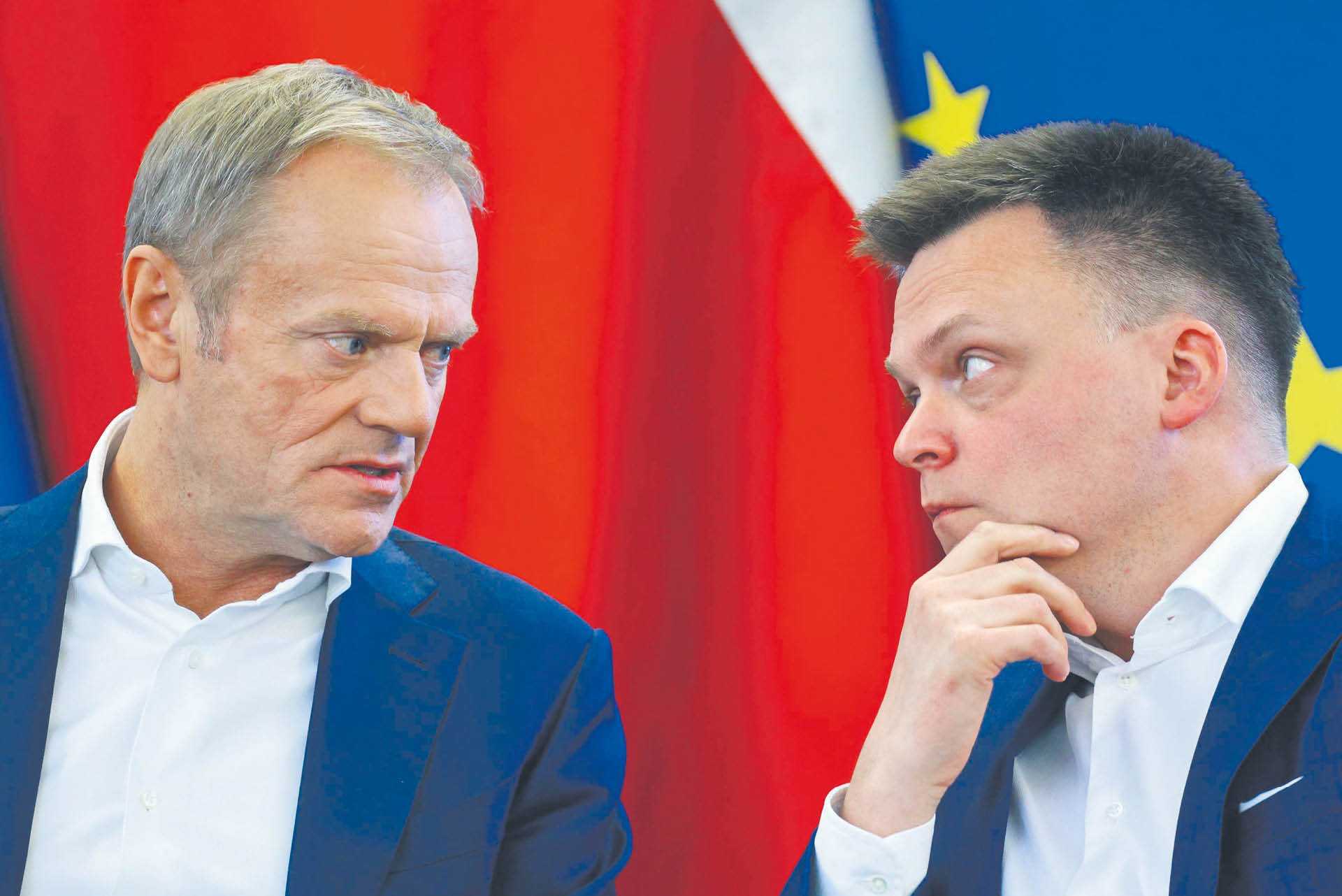 Koalicja Obywatelska i Polska 2050 oraz ich liderzy Donald Tusk i Szymon Hołownia chcą rozliczenia rządów PiS z pomocą komisji śledczych