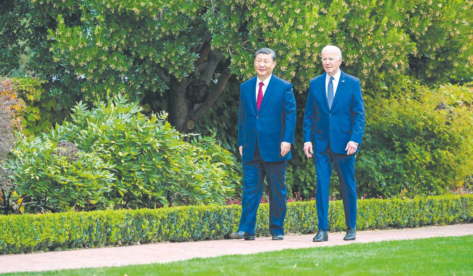 Prezydent Chin Xi Jinping i prezydent USA Joe Biden. San Francisco, 15 listopada 2023 r.