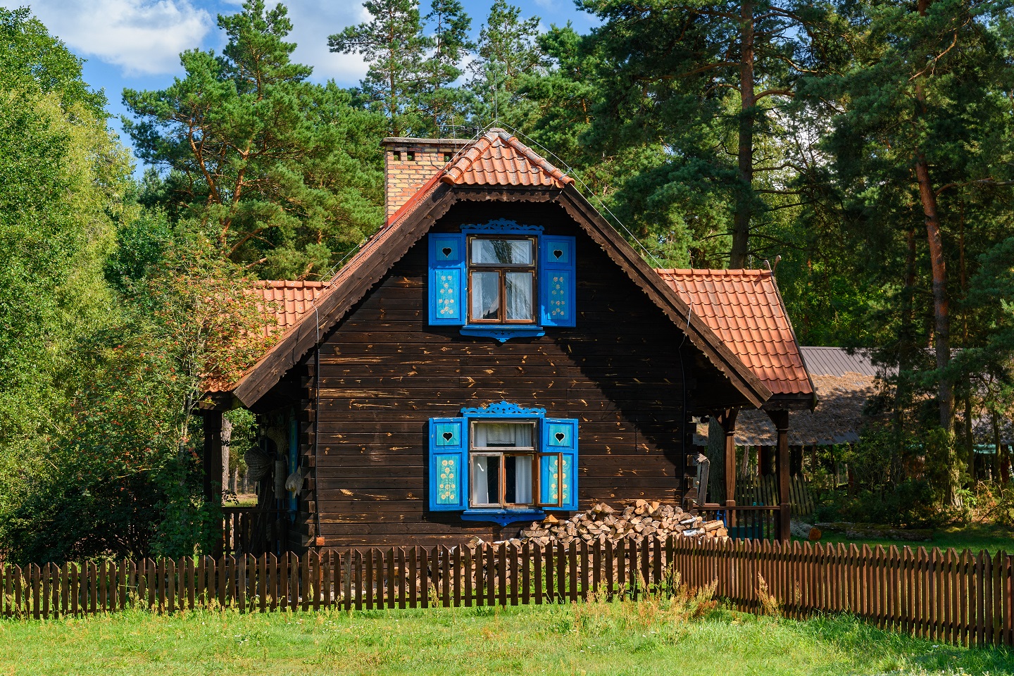 Podlaski Bon Turystyczny: Sekretne zakątki Podlasia czekają na Ciebie – teraz taniej!