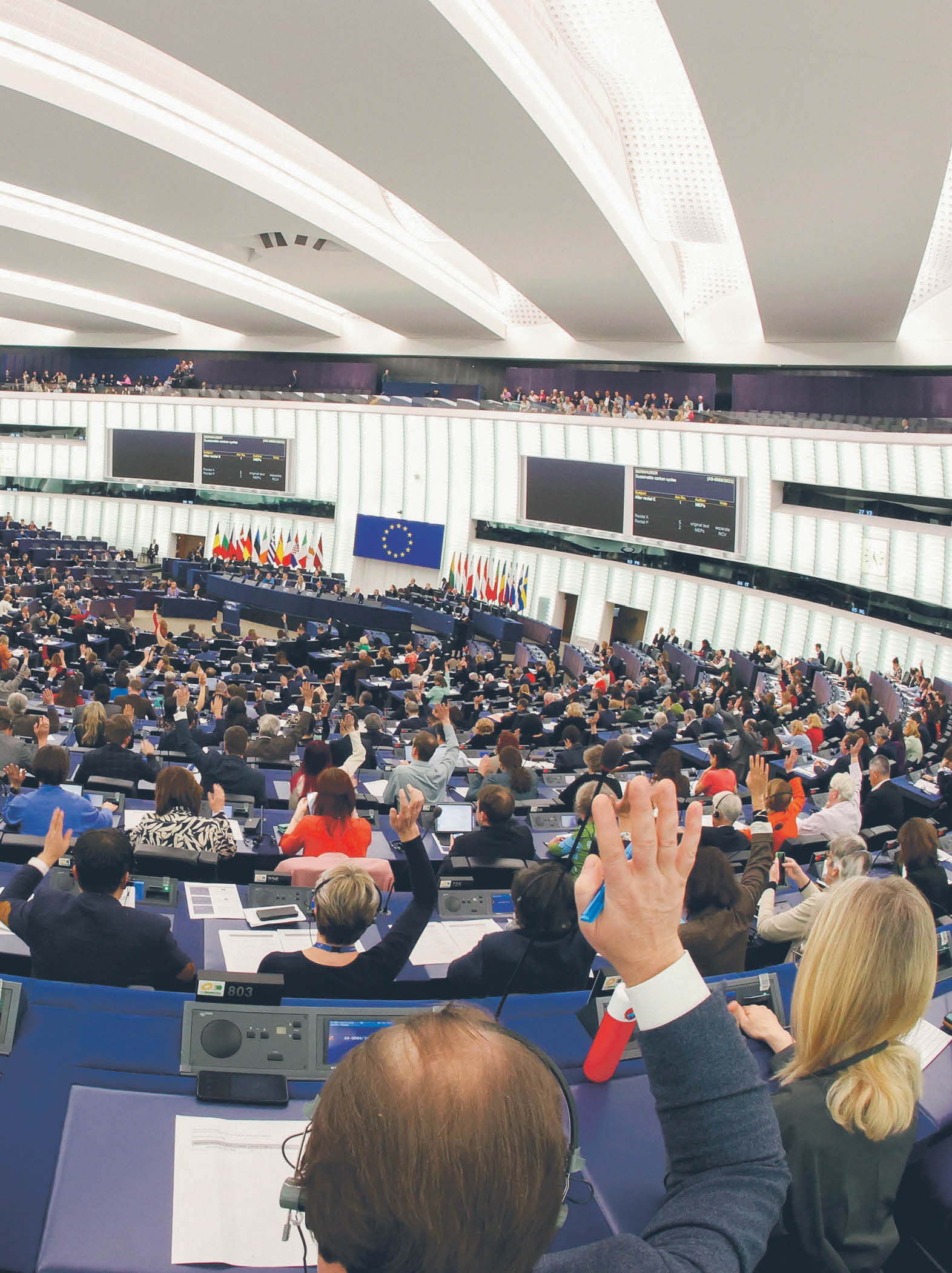 Polacy wybiorą w czerwcu 53 eurodeputowanych