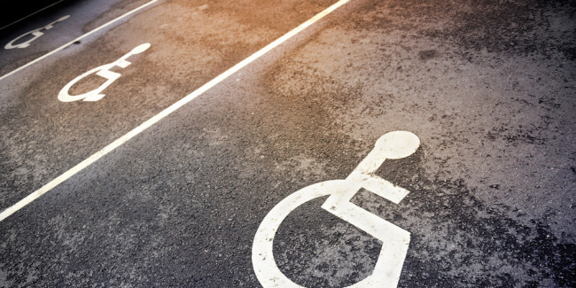 Europejska karta parkingowa dla osób z niepełnosprawnościami. Parlament Europejski zatwierdził nowe przepisy