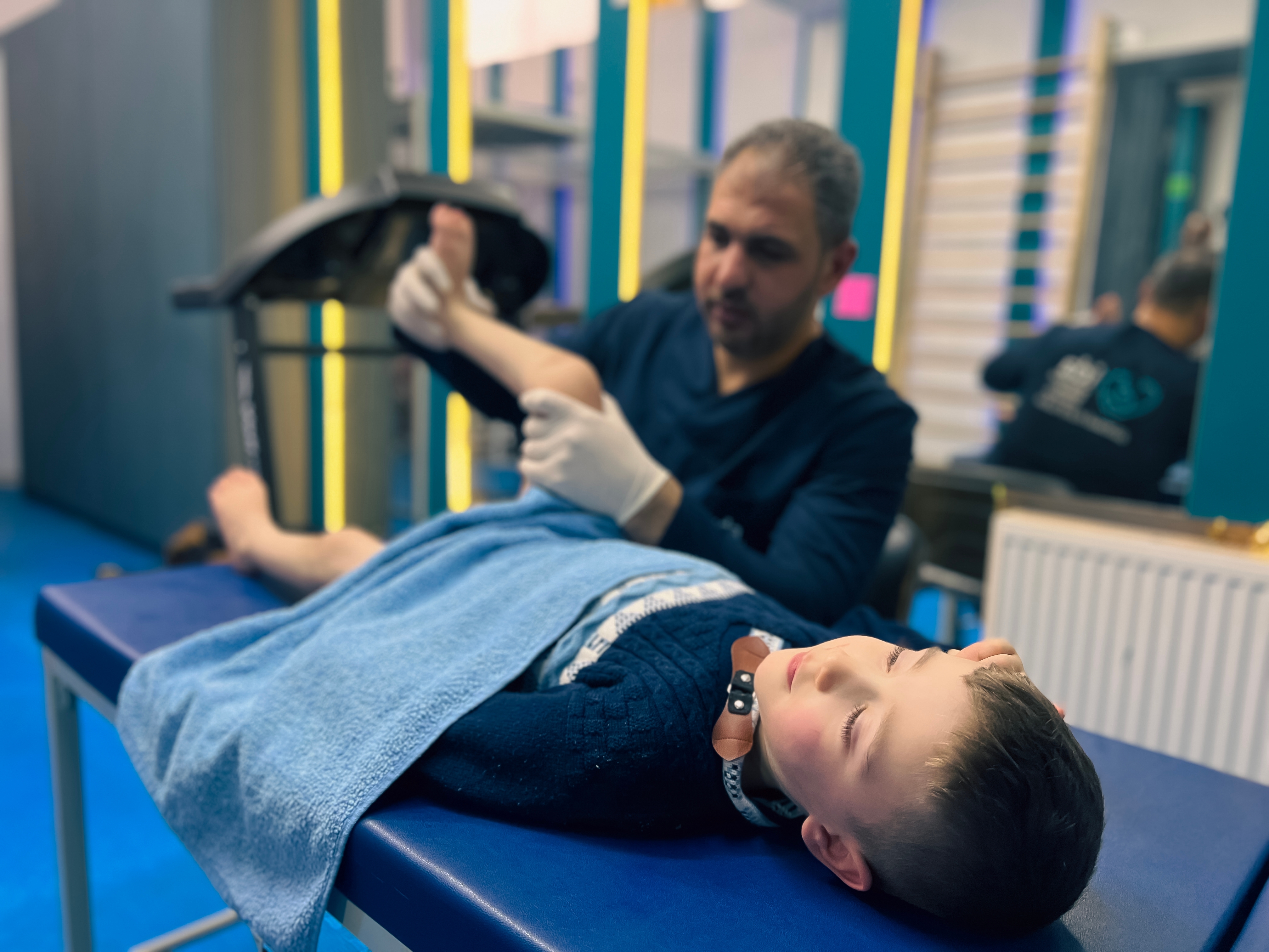 fizjoterapia w szkołach fizjoterapeuta kwalifikacje edukacja zdrowotna 2025 rewalidacja w szkole rehabilitacja a edukacja fizjoterapeuta w systemie edukacji zdrowie w szkole ministerstwo edukacji kwalifikacje nauczycieli profilaktyka zdrowotna dzieci dziecko rehabilitant