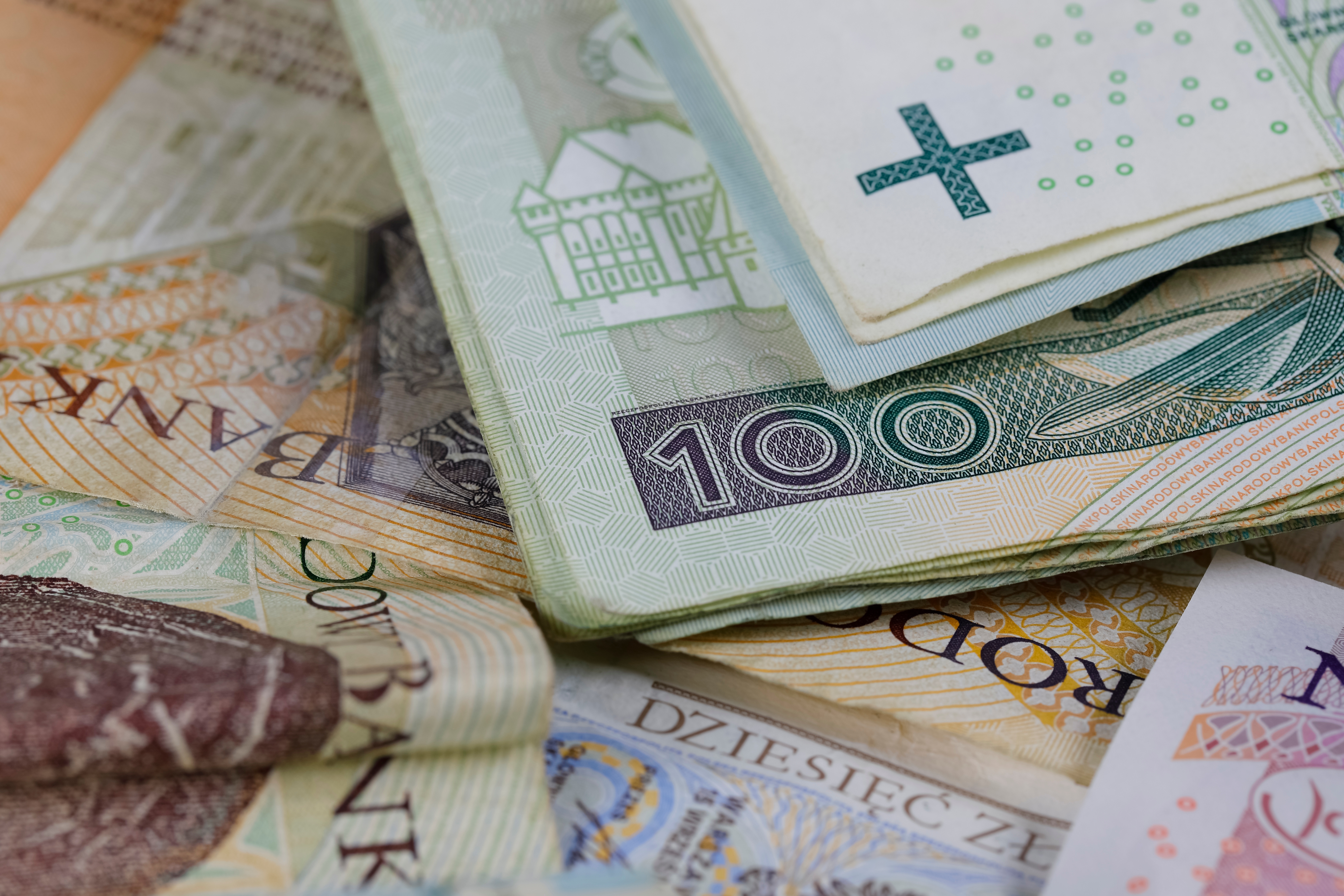 Nawet 1667 zł rocznie więcej. Tyle ma przynieść „15. emerytura” w praktyce. Jest to nowy projekt poselski przygotowany przez Konfederację