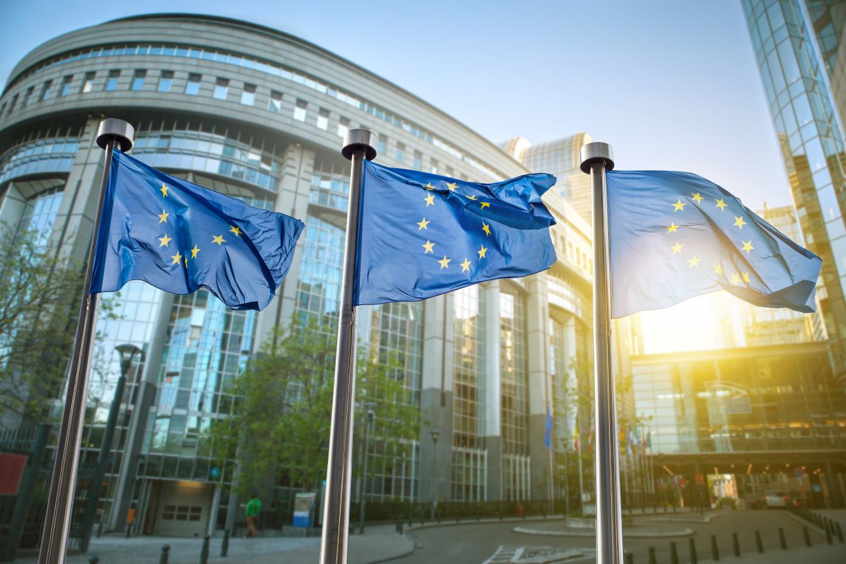 Pakt migracyjny: Komisja Europejska czeka na Polskę