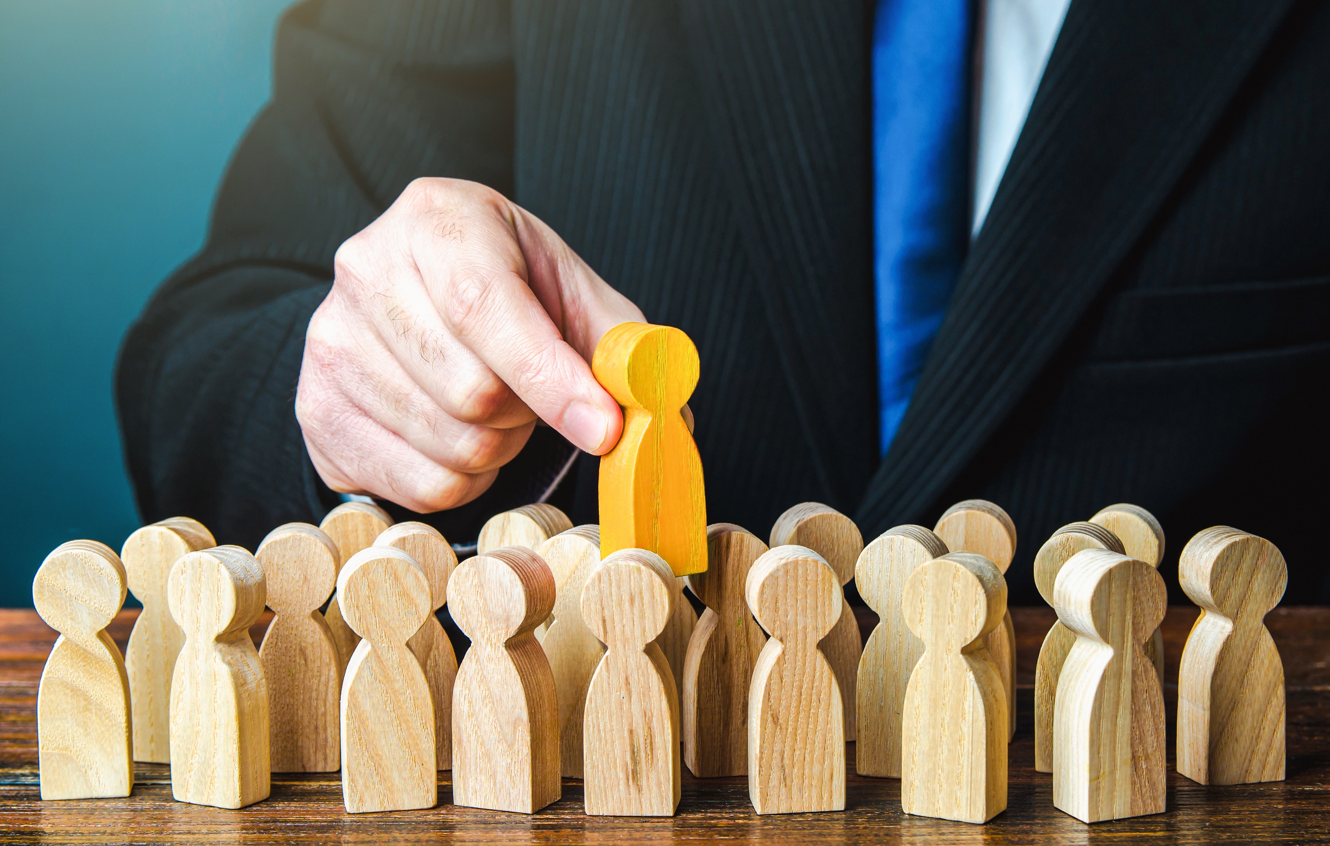 Rynek pracy: Czy demografia i technologia zmniejszą zapotrzebowanie na pracowników?