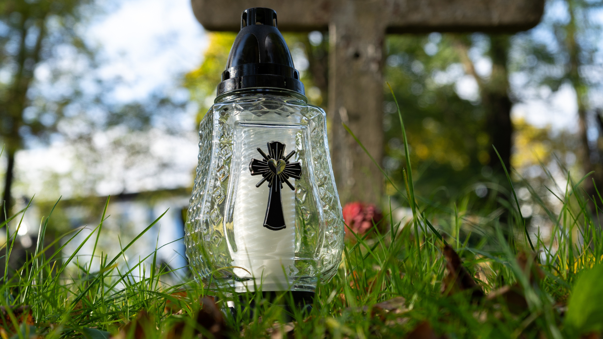 Samorządy apelują o ekologiczne obchody Wszystkich Świętych i Dnia Zadusznego